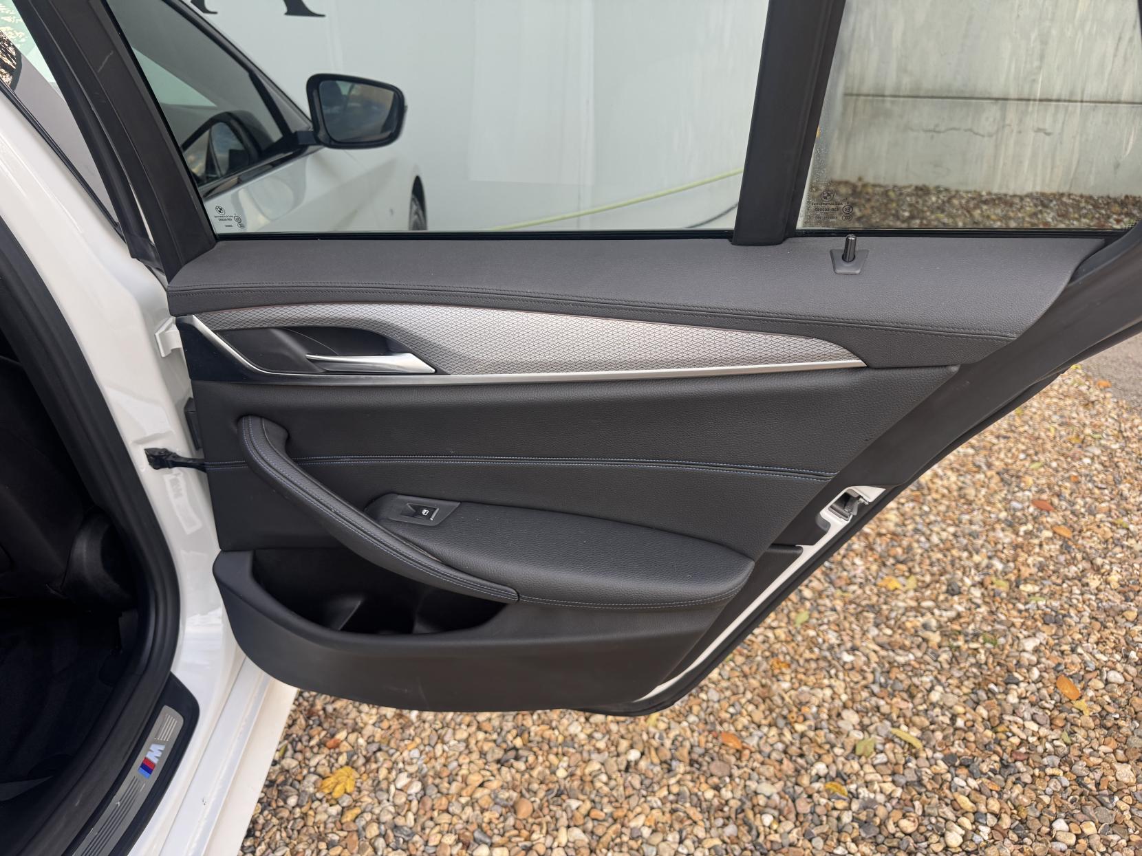 BMW 5 Series 2.0 520i GPF M Sport Touring 5dr Petrol Auto Euro 6 (s/s) (184 ps)