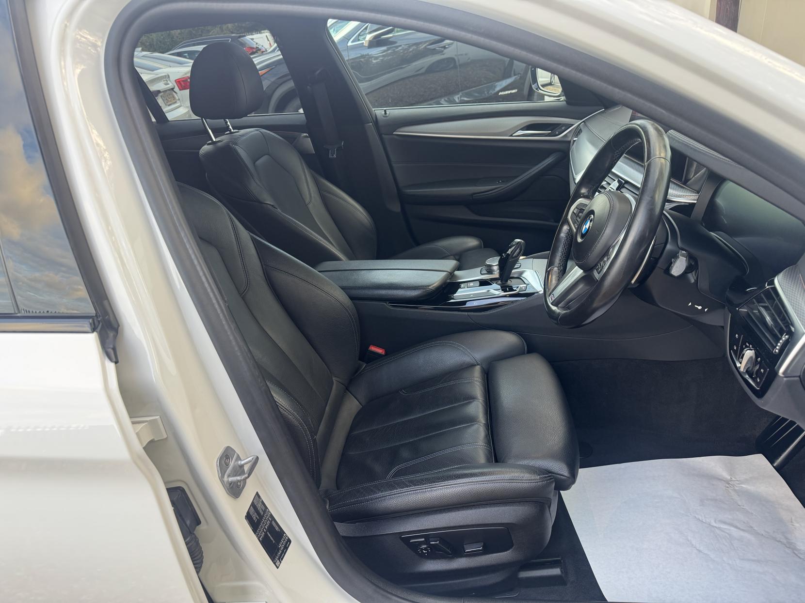 BMW 5 Series 2.0 520i GPF M Sport Touring 5dr Petrol Auto Euro 6 (s/s) (184 ps)