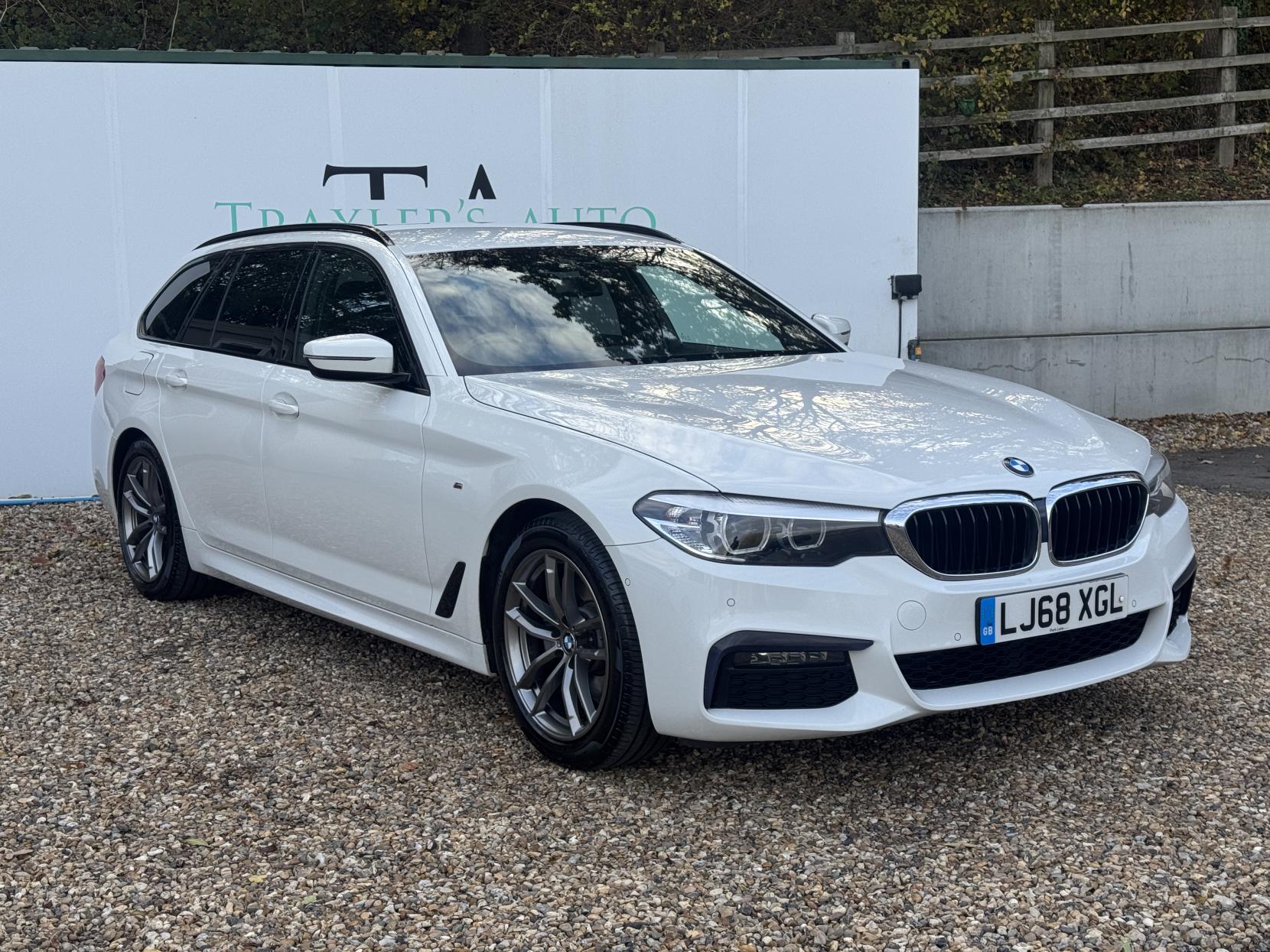 BMW 5 Series 2.0 520i GPF M Sport Touring 5dr Petrol Auto Euro 6 (s/s) (184 ps)