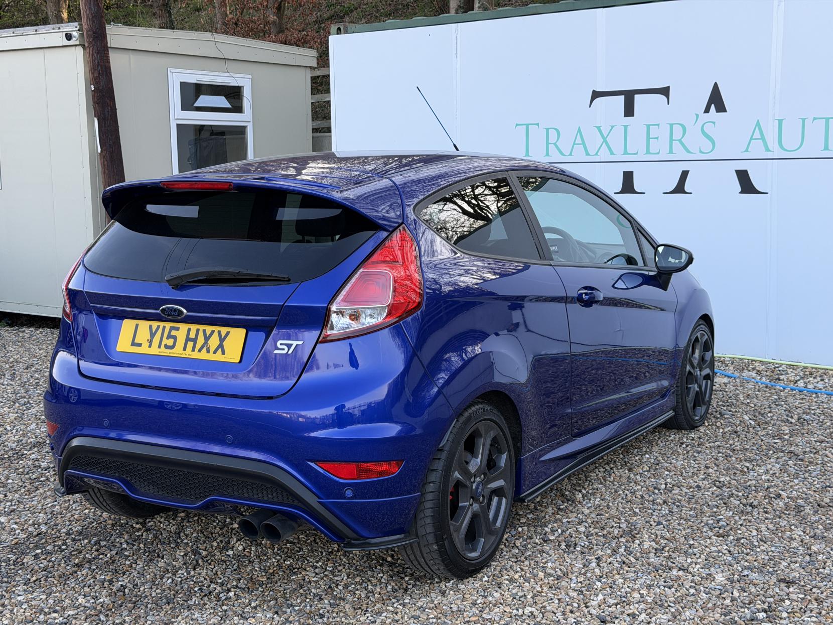 Ford Fiesta 1.6T EcoBoost ST-2 Hatchback 3dr Petrol Manual Euro 5 (182 ps)