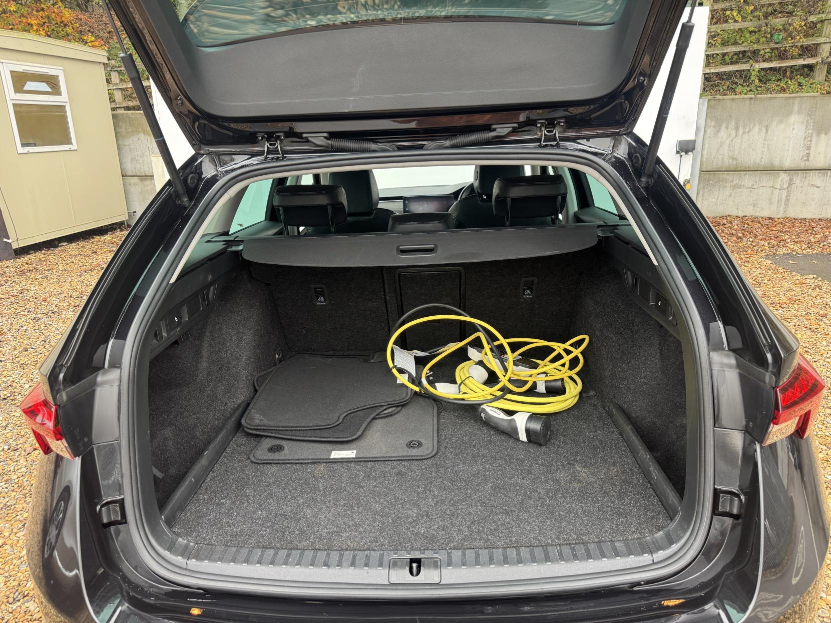 Skoda Octavia 1.4 TSI iV 13kWh SE L Estate 5dr Petrol Plug-in Hybrid DSG Euro 6 (s/s) (204 ps)