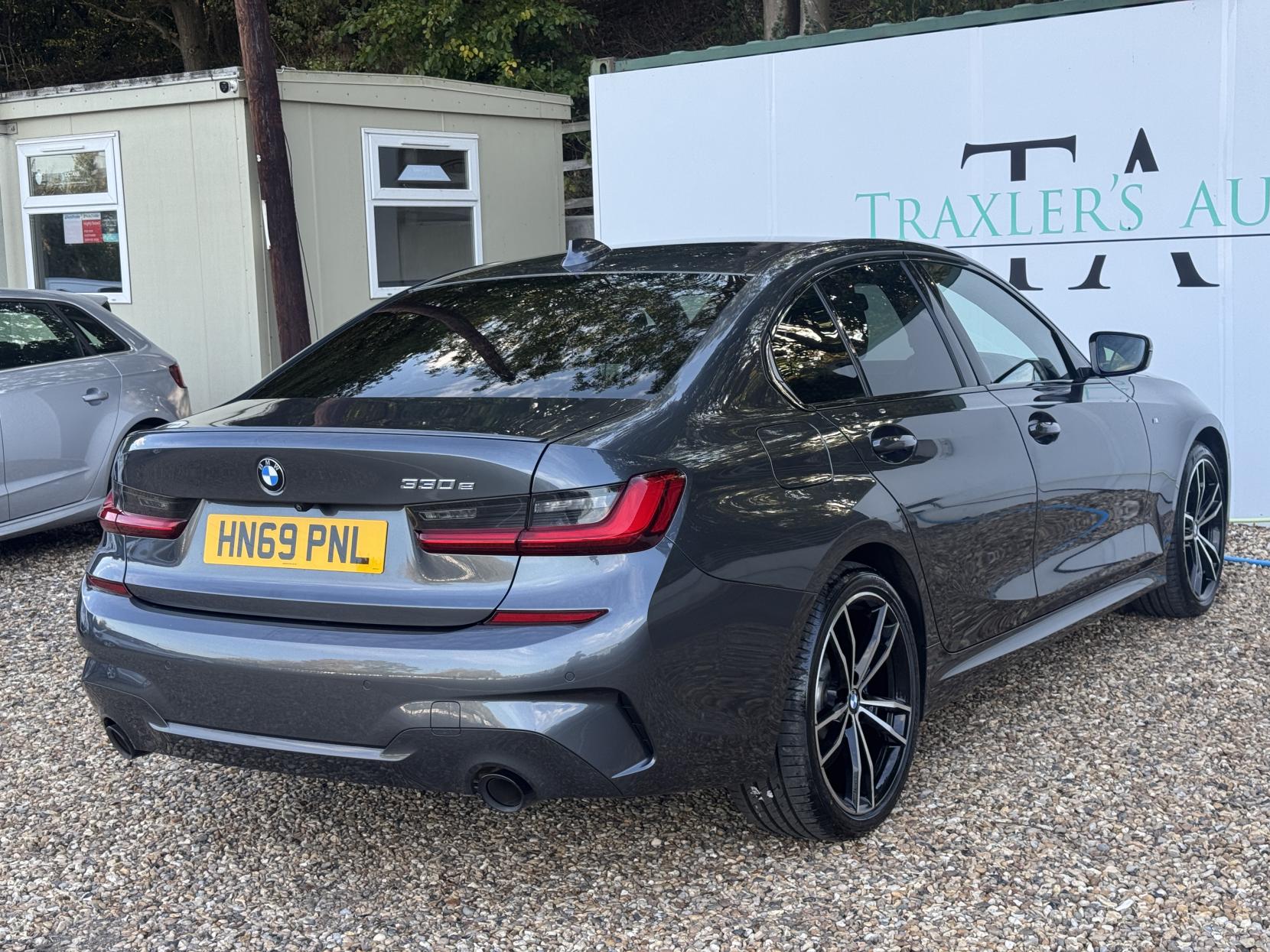 BMW 3 Series 2.0 330e 12kWh M Sport Saloon 4dr Petrol Plug-in Hybrid Auto Euro 6 (s/s) (292 ps)
