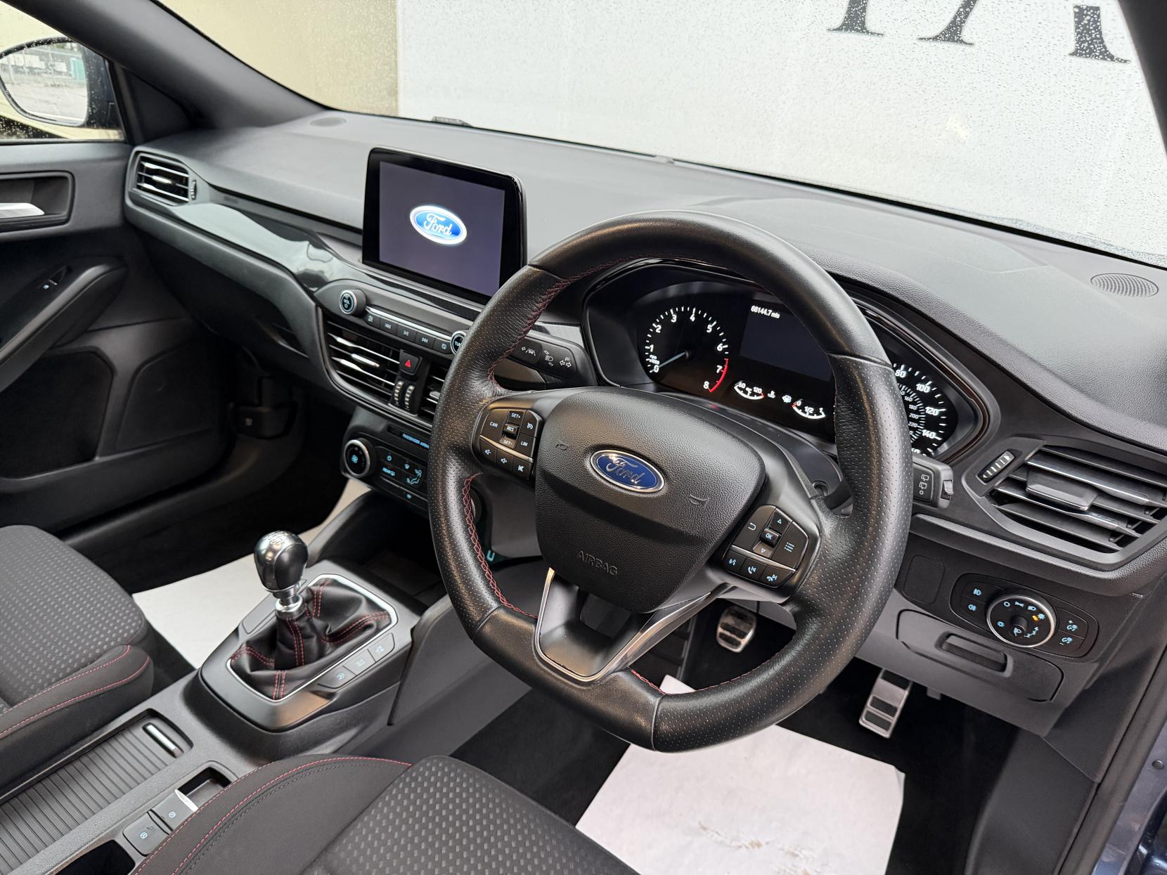 Ford Focus 1.0T EcoBoost ST-Line Hatchback 5dr Petrol Manual Euro 6 (s/s) (125 ps)