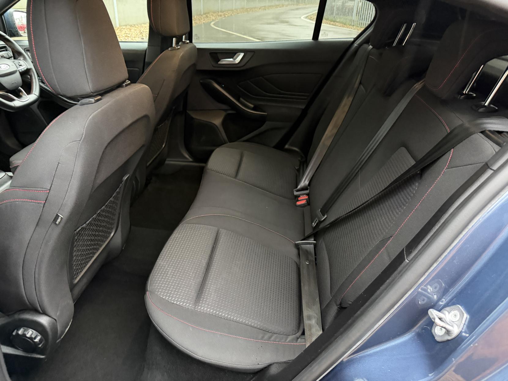 Ford Focus 1.0T EcoBoost ST-Line Hatchback 5dr Petrol Manual Euro 6 (s/s) (125 ps)