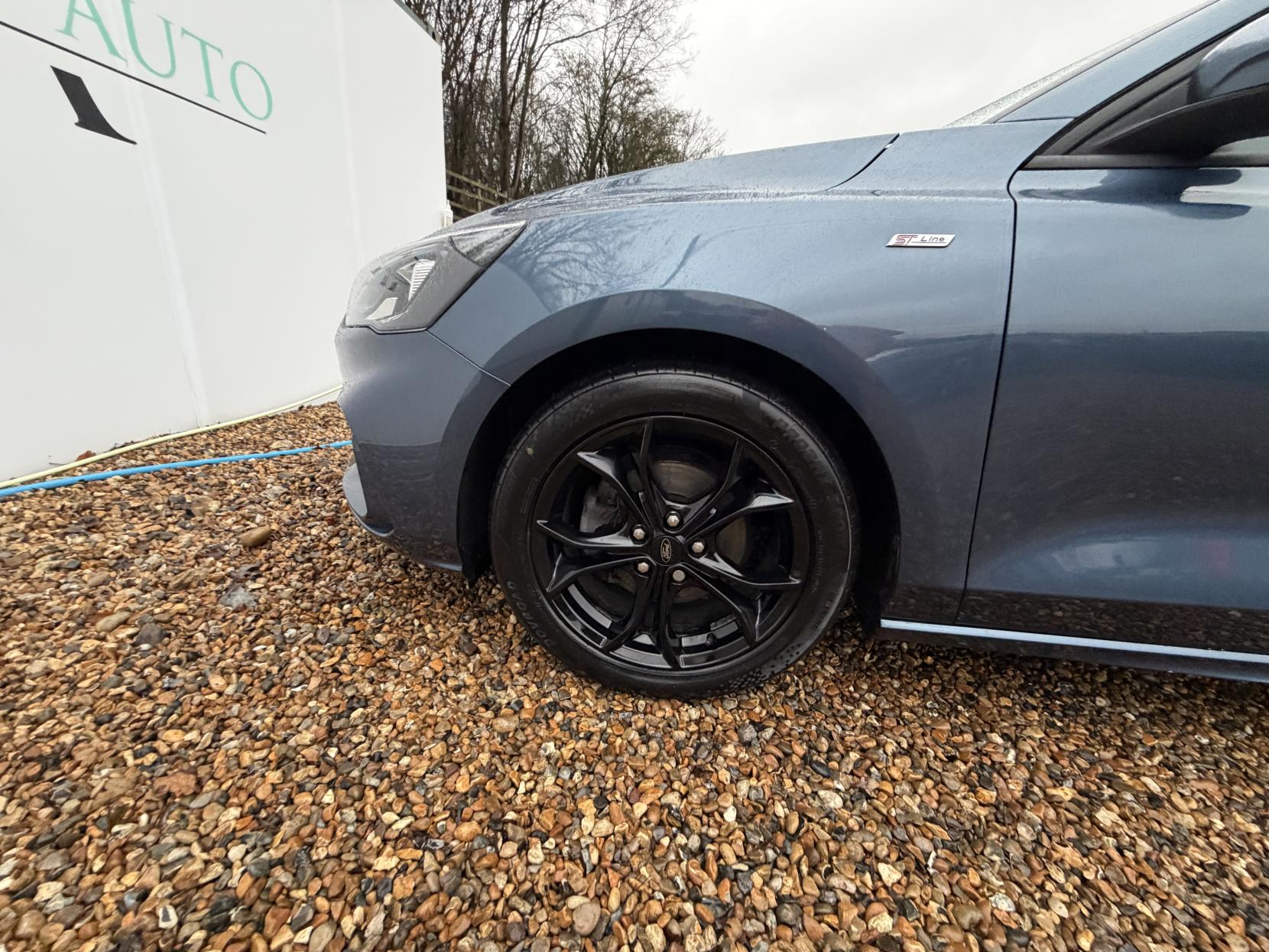 Ford Focus 1.0T EcoBoost ST-Line Hatchback 5dr Petrol Manual Euro 6 (s/s) (125 ps)