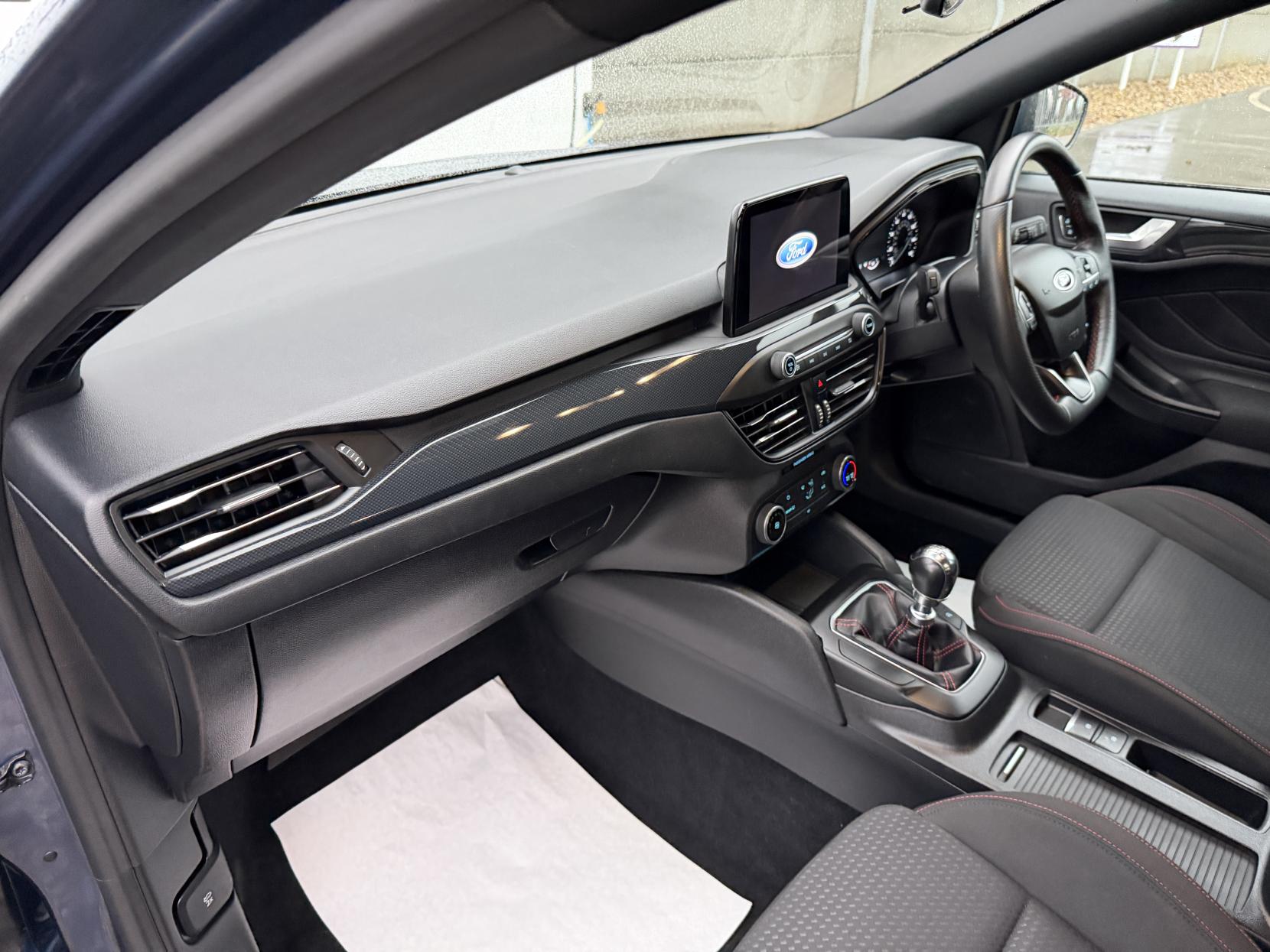 Ford Focus 1.0T EcoBoost ST-Line Hatchback 5dr Petrol Manual Euro 6 (s/s) (125 ps)