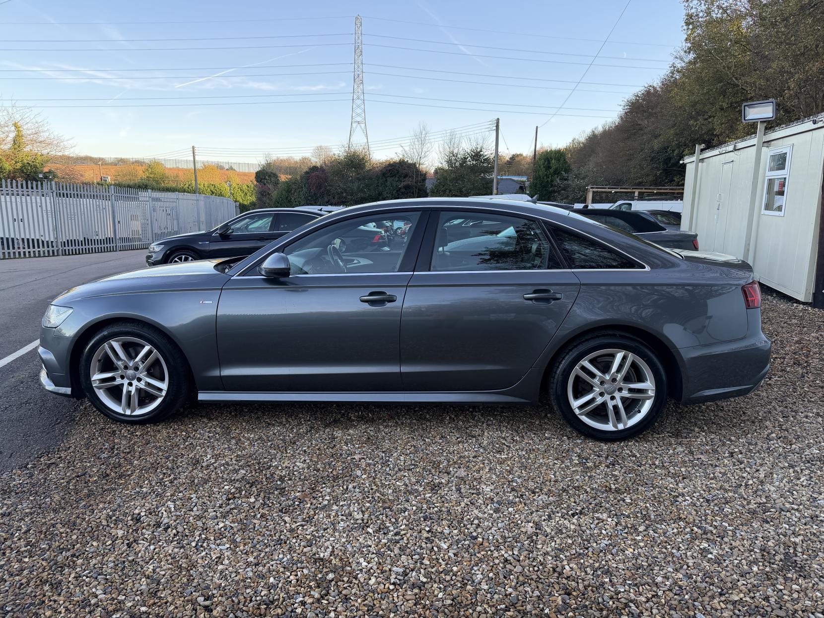 Audi A6 Saloon 2.0 TDI ultra S line Saloon 4dr Diesel S Tronic Euro 6 (s/s) (190 ps)