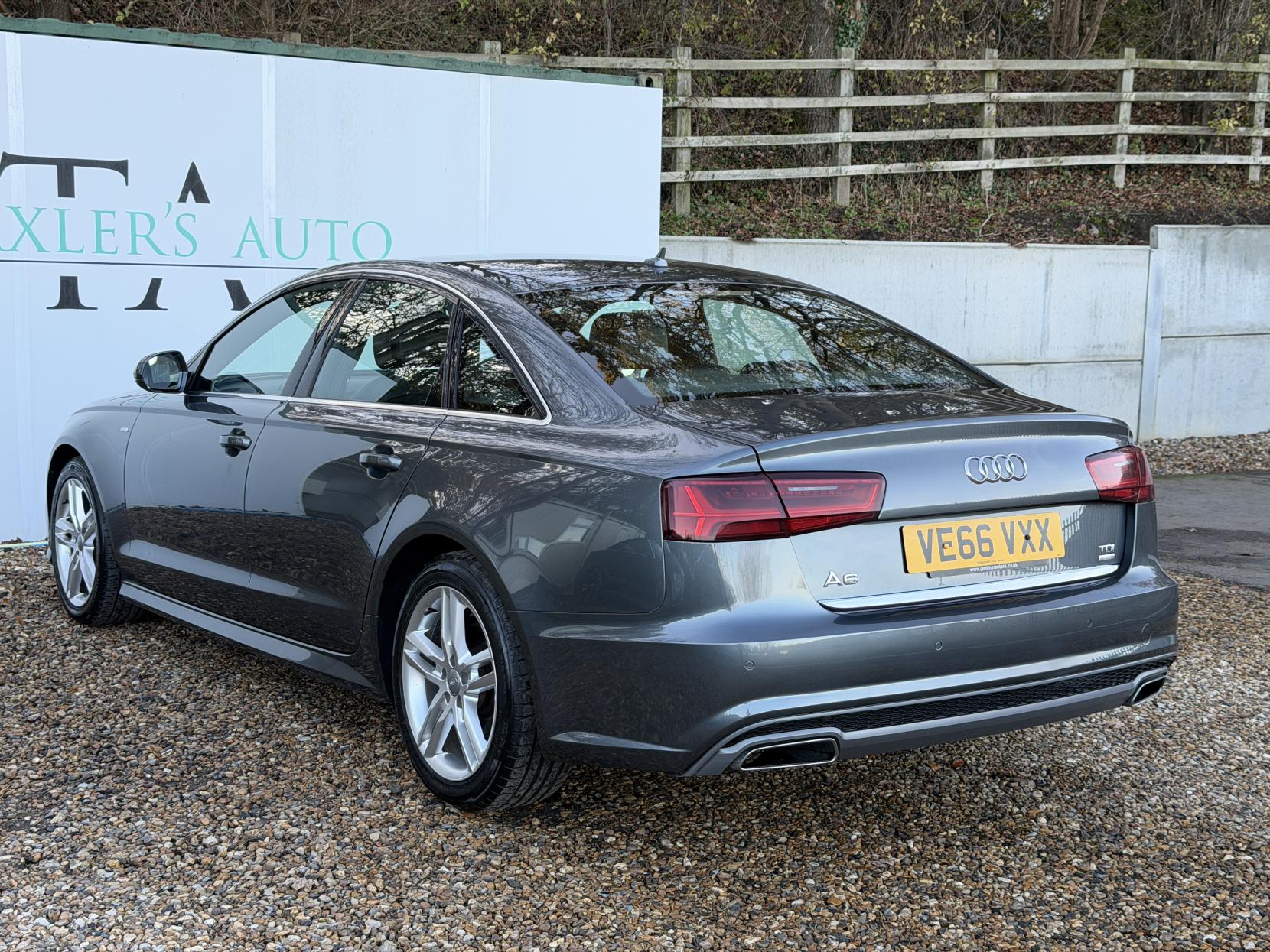 Audi A6 Saloon 2.0 TDI ultra S line Saloon 4dr Diesel S Tronic Euro 6 (s/s) (190 ps)