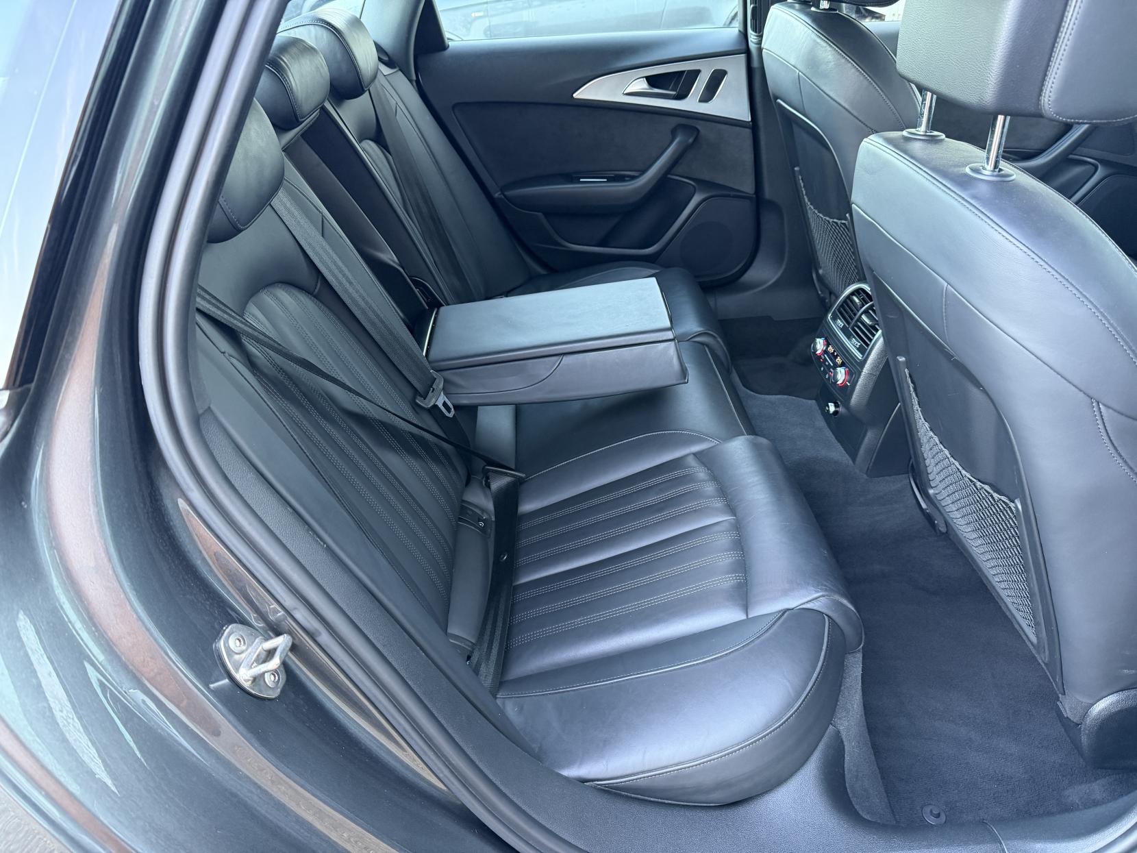 Audi A6 Saloon 2.0 TDI ultra S line Saloon 4dr Diesel S Tronic Euro 6 (s/s) (190 ps)