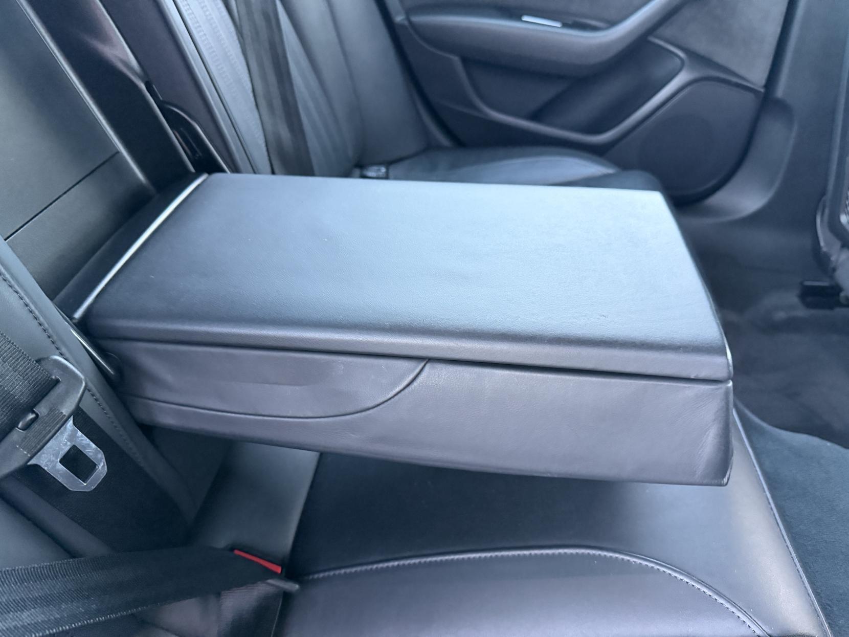 Audi A6 Saloon 2.0 TDI ultra S line Saloon 4dr Diesel S Tronic Euro 6 (s/s) (190 ps)