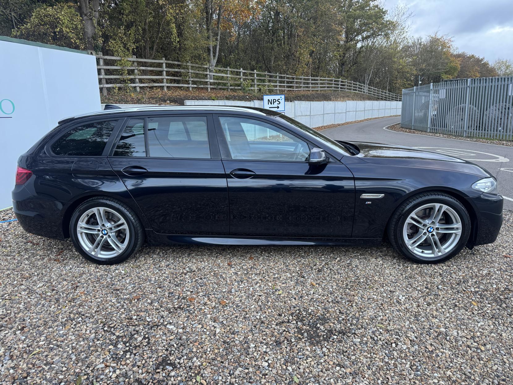 BMW 5 Series 2.0 520d M Sport Touring 5dr Diesel Auto Euro 6 (s/s) (184 ps)