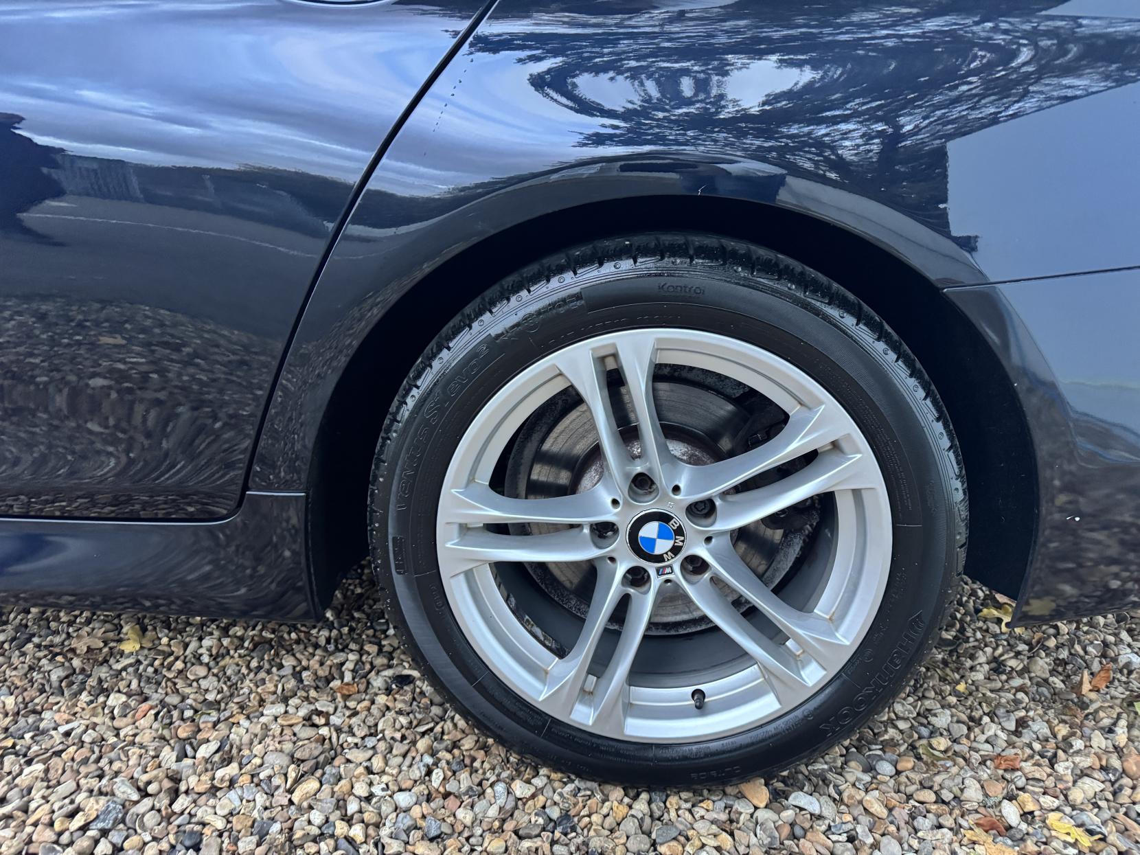 BMW 5 Series 2.0 520d M Sport Touring 5dr Diesel Auto Euro 6 (s/s) (184 ps)