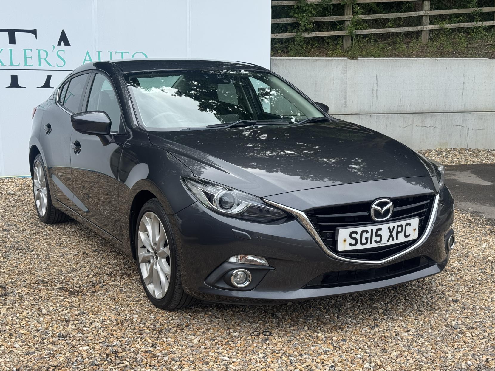Mazda Mazda3 2.0 SKYACTIV-G Sport Nav Fastback 4dr Petrol Manual Euro 5 (s/s) (120 ps)