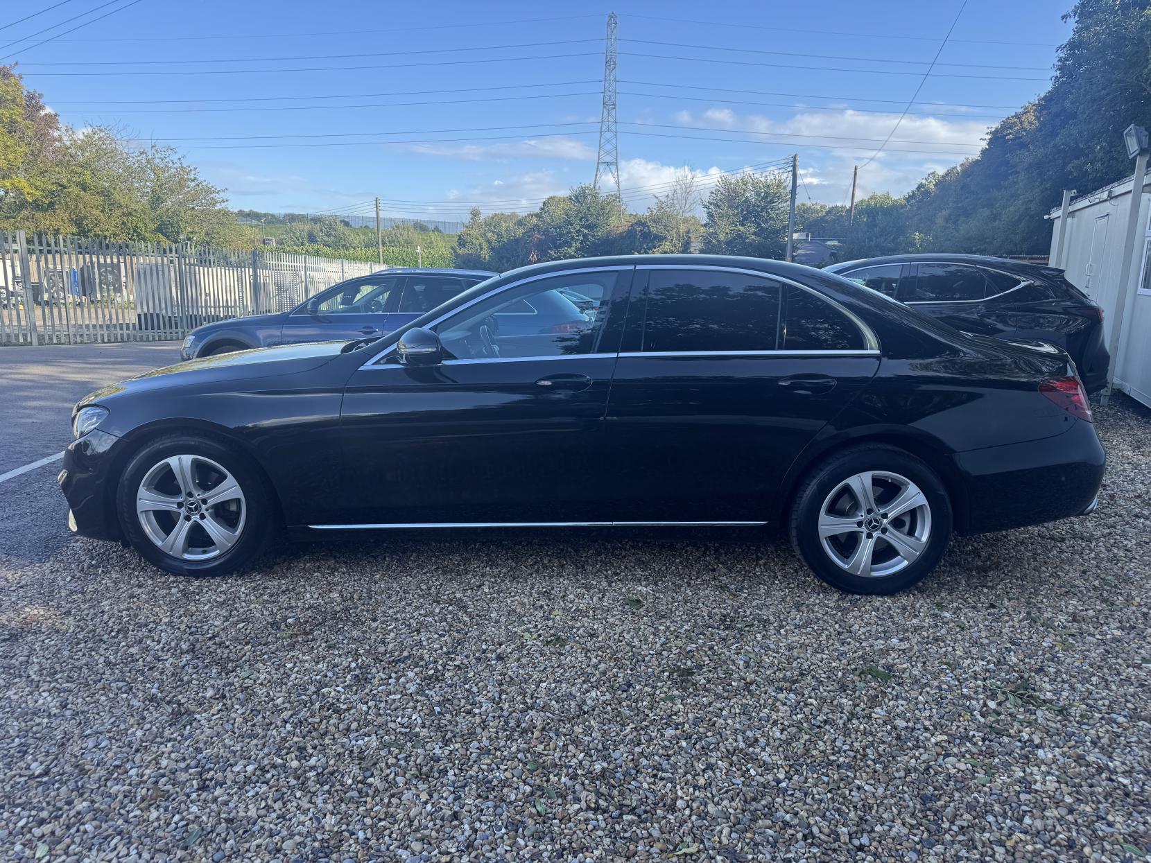 Mercedes-Benz E Class 2.0 E200d SE Saloon 4dr Diesel G-Tronic+ Euro 6 (s/s) (150 ps)