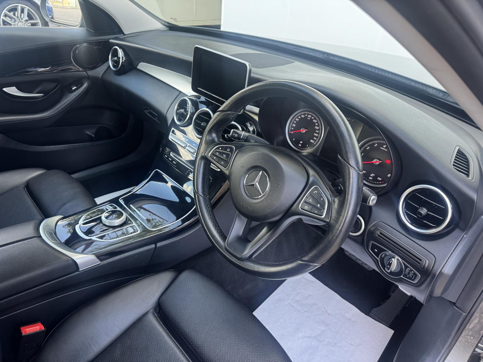 Mercedes-Benz C Class 2.0 C200 SE Saloon 4dr Petrol G-Tronic+ Euro 6 (s/s) (184 ps)