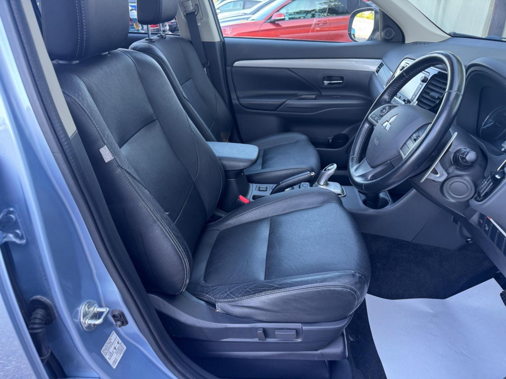Mitsubishi Outlander 2.0h 12kWh GX4h CVT 4WD Euro 5 (s/s) 5dr