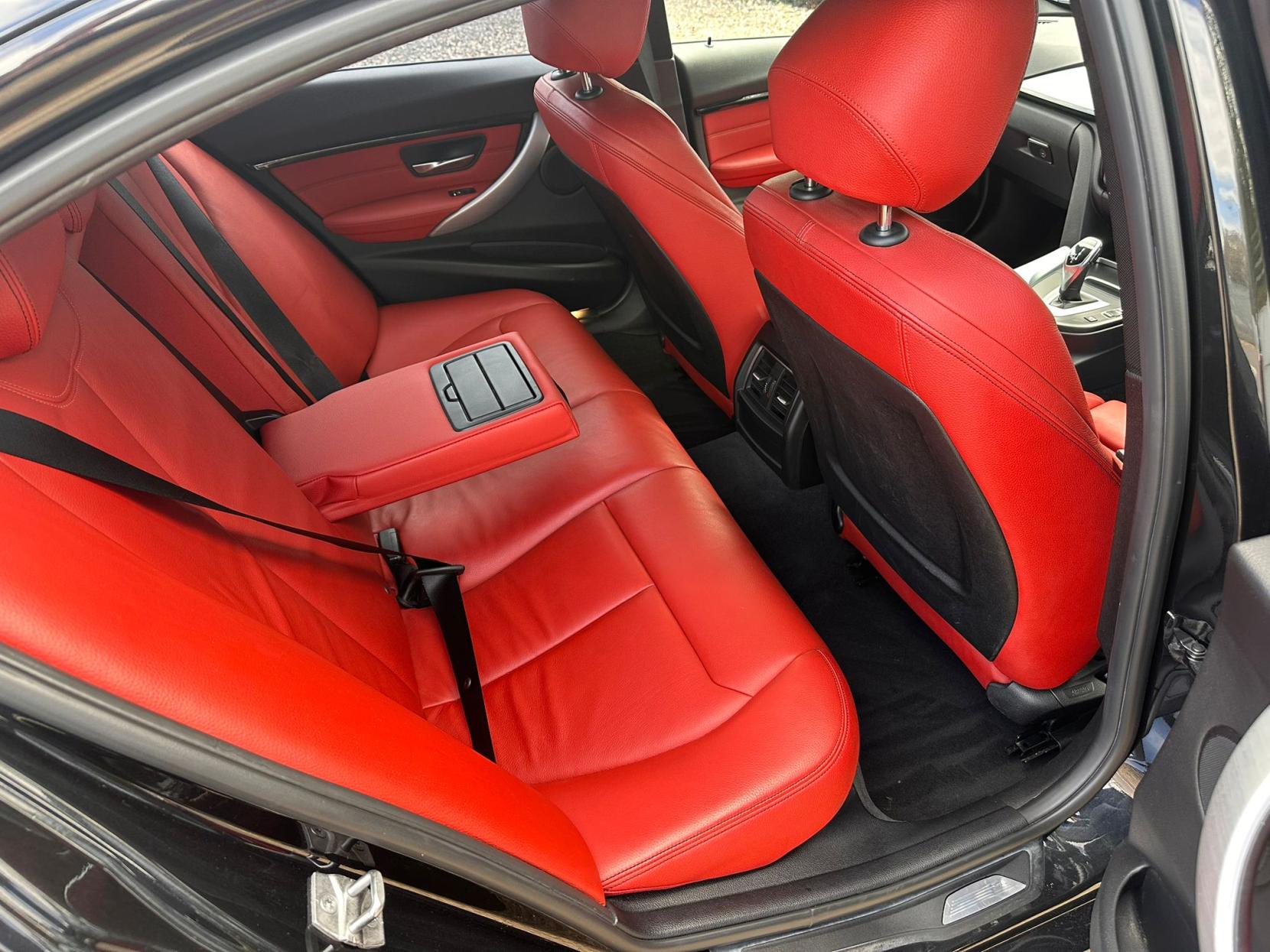 BMW 3 Series 3.0 335d M Sport Saloon 4dr Diesel Auto xDrive Euro 6 (s/s) (313 ps)