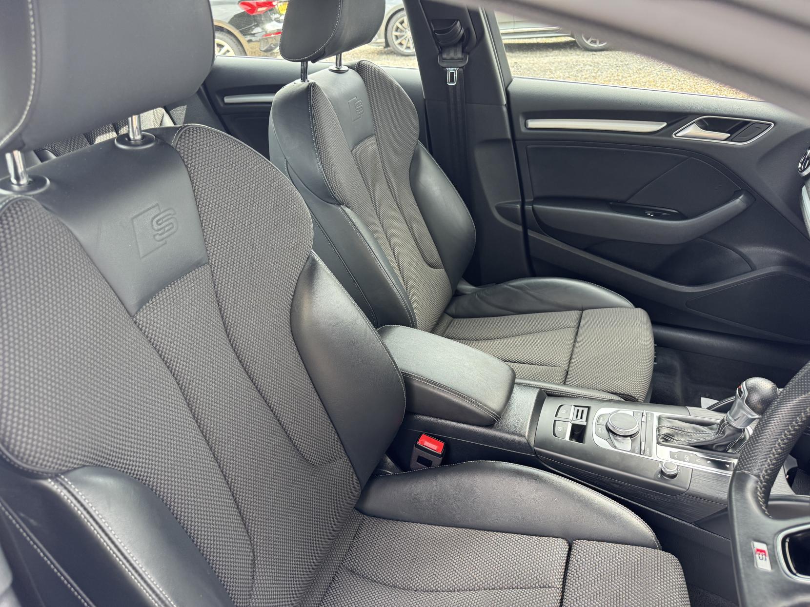 Audi A3 2.0 TDI 35 S line Sportback 5dr Diesel S Tronic Euro 6 (s/s) (150 ps)