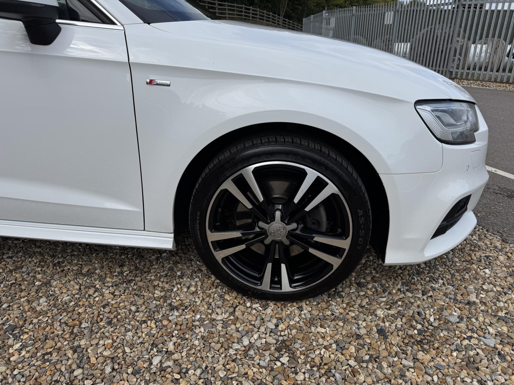 Audi A3 2.0 TDI 35 S line Sportback 5dr Diesel S Tronic Euro 6 (s/s) (150 ps)