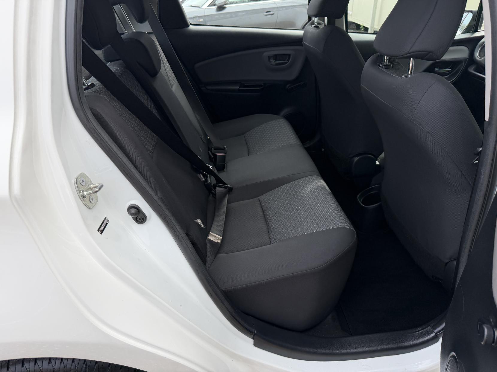 Toyota Yaris 1.33 Dual VVT-i Icon Hatchback 5dr Petrol Manual Euro 5 Euro 5 (99 ps)