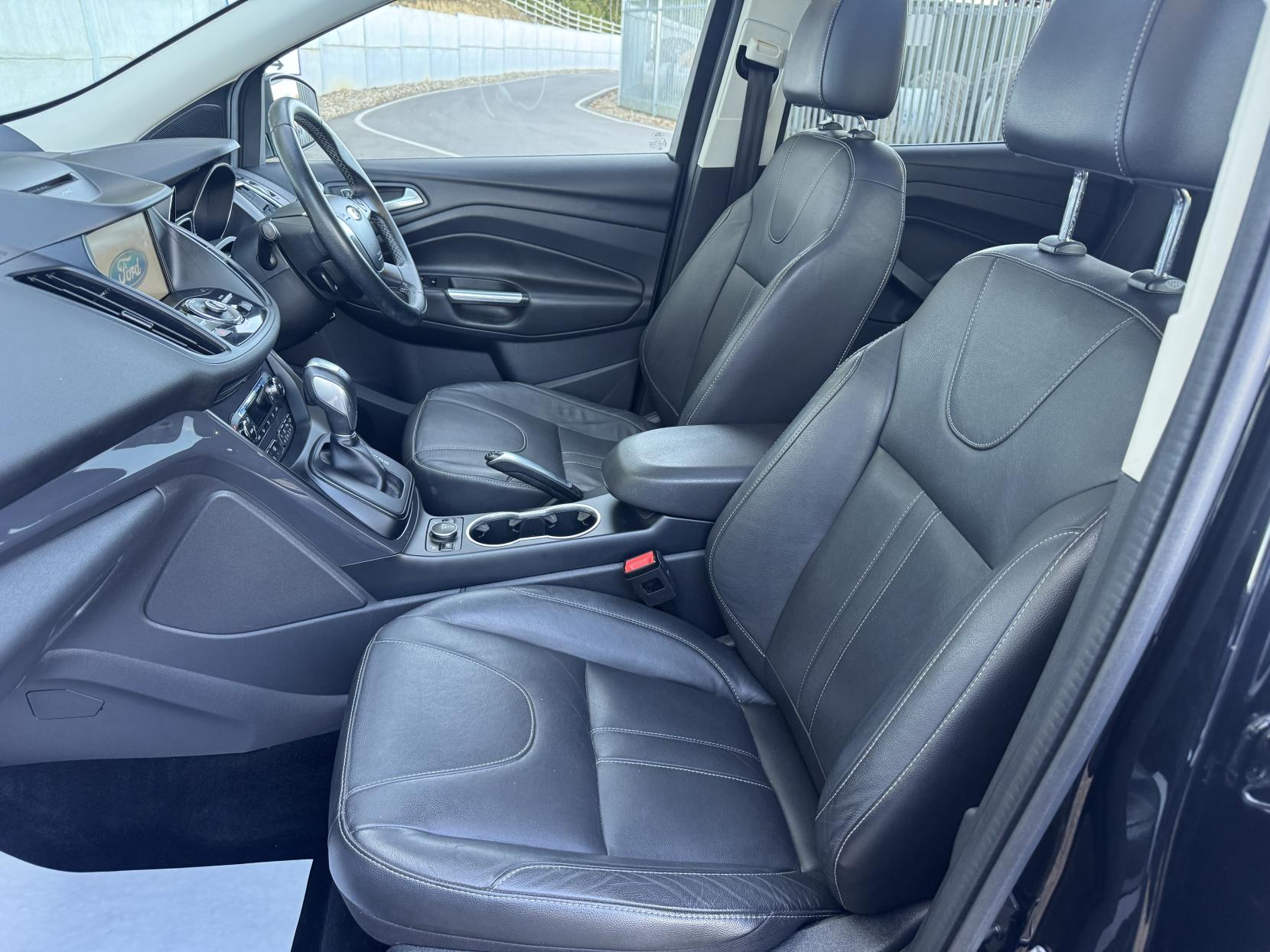 Ford Kuga 2.0 TDCi Titanium X Sport SUV 5dr Diesel Powershift AWD Euro 6 (s/s) (180 ps)