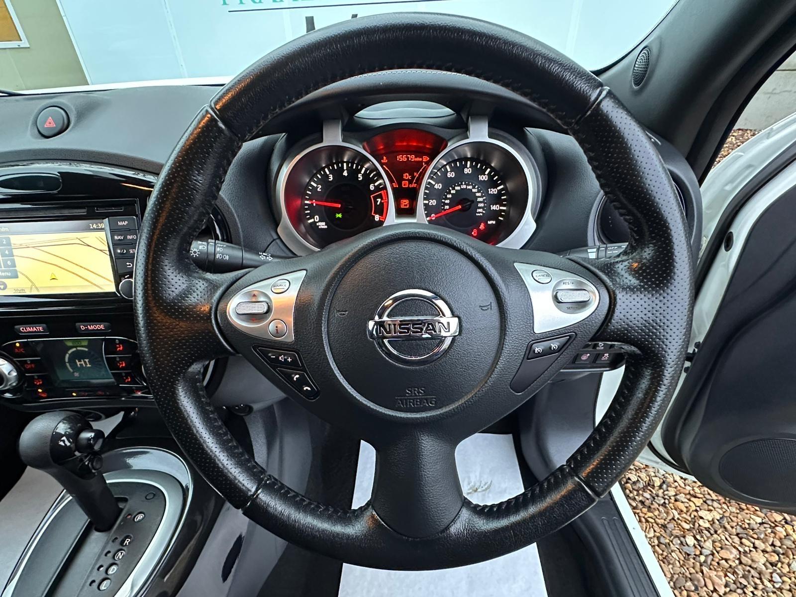 Nissan Juke 1.6 Tekna SUV 5dr Petrol XTRON Euro 6 (117 ps)