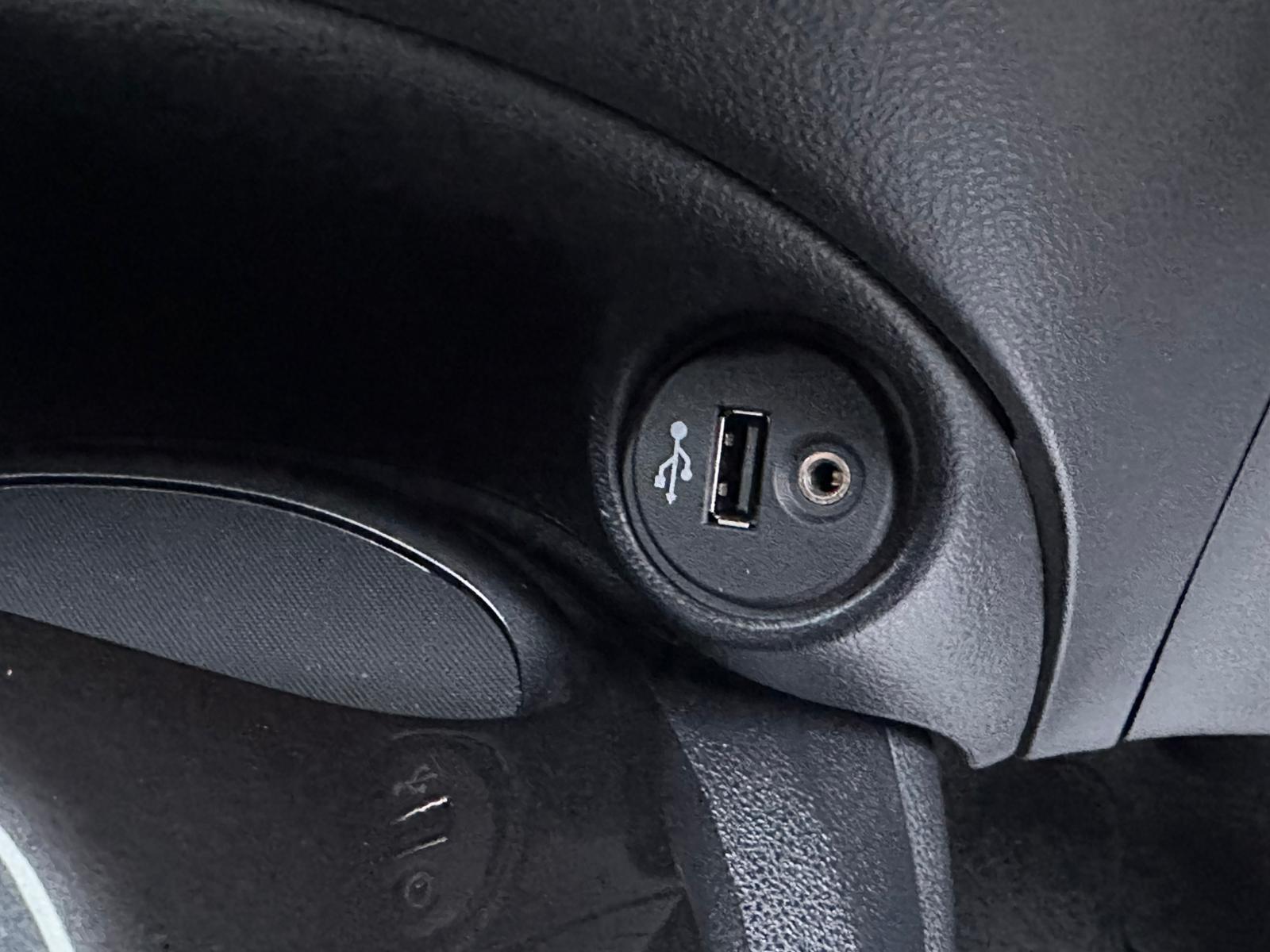 Nissan Juke 1.6 Tekna SUV 5dr Petrol XTRON Euro 6 (117 ps)