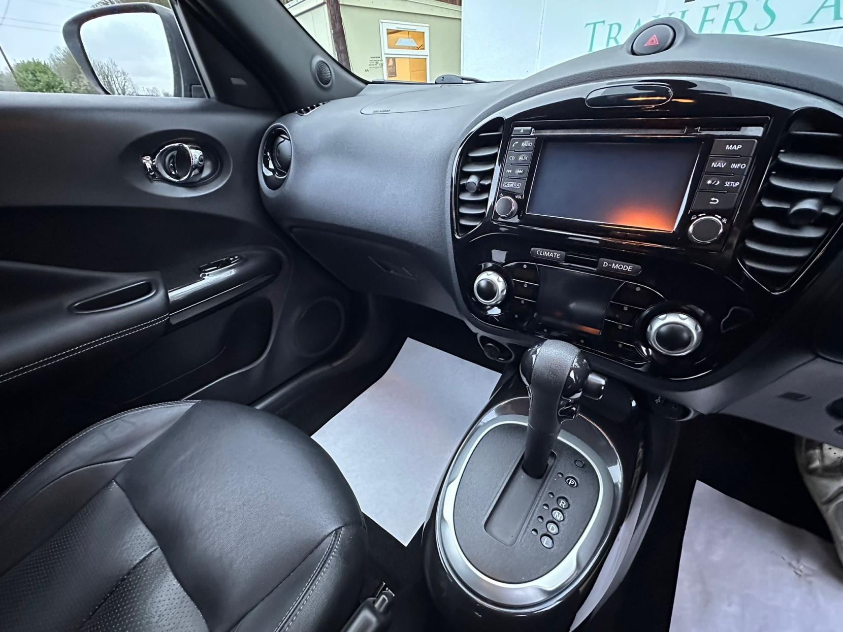 Nissan Juke 1.6 Tekna SUV 5dr Petrol XTRON Euro 6 (117 ps)