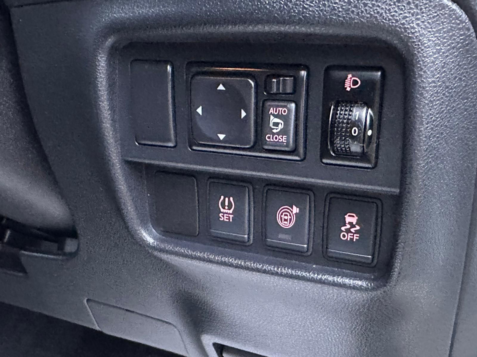 Nissan Juke 1.6 Tekna SUV 5dr Petrol XTRON Euro 6 (117 ps)