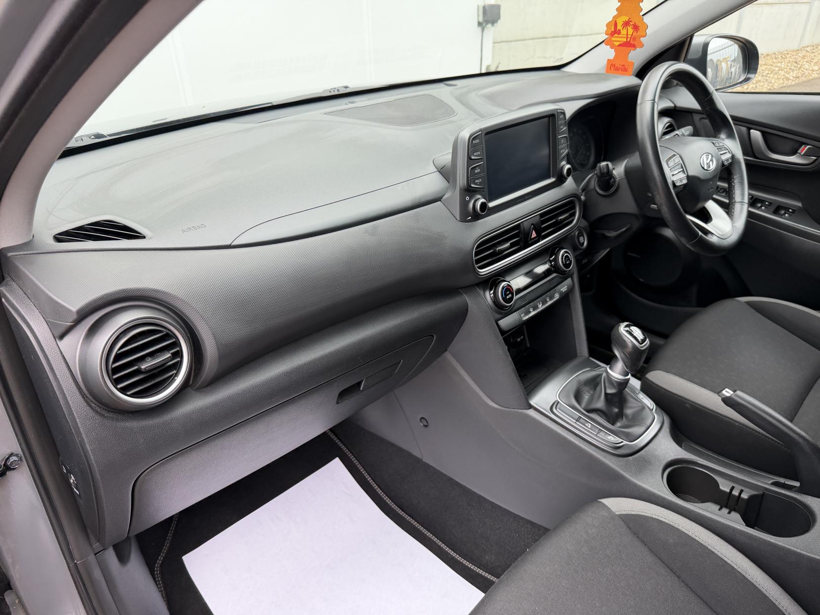 Hyundai KONA 1.0 T-GDi Premium SUV 5dr Petrol Manual Euro 6 (s/s) (120 ps)