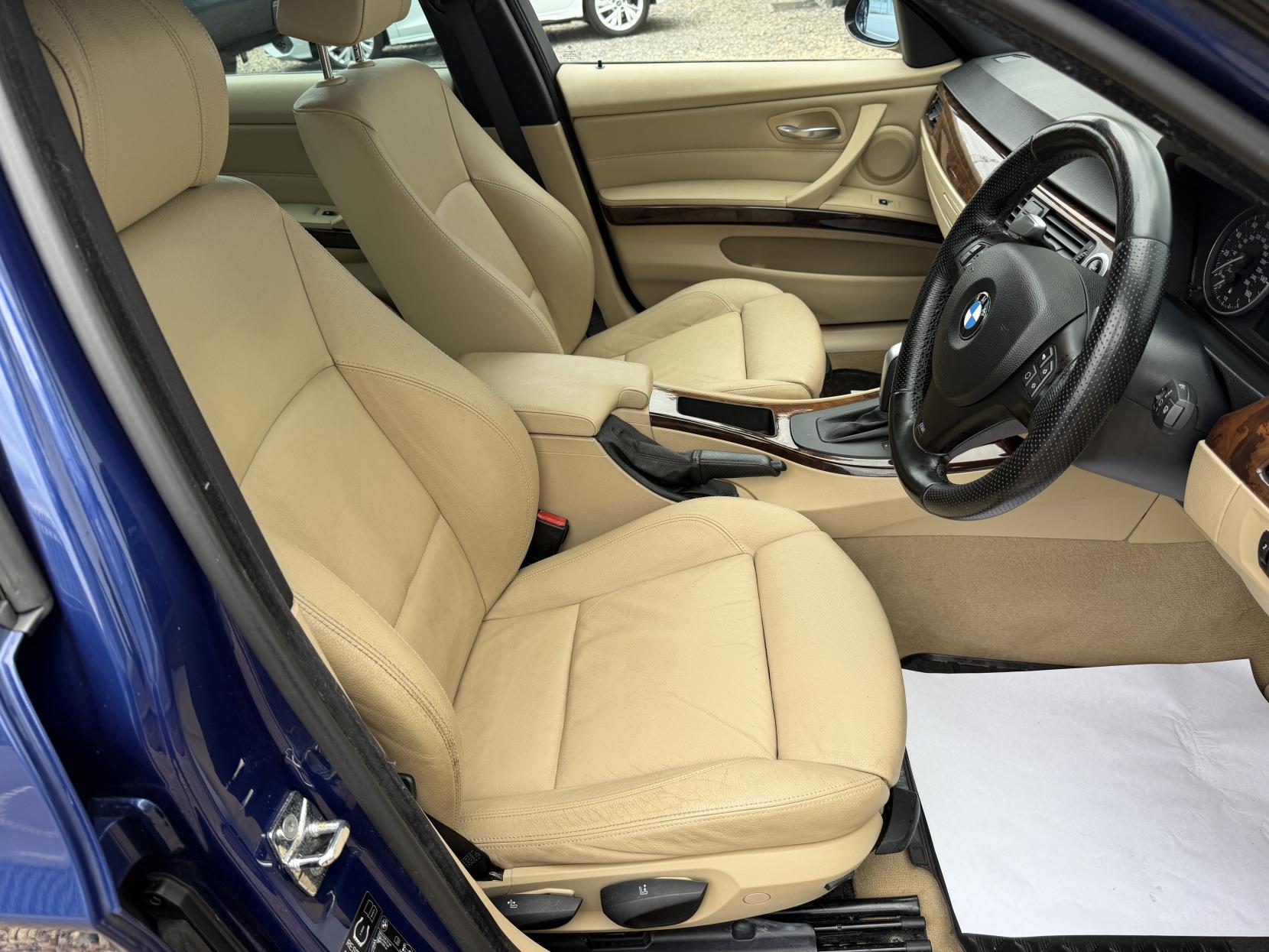 BMW 3 Series 3.0 330i M Sport Saloon 4dr Petrol Auto Euro 4 (272 ps)