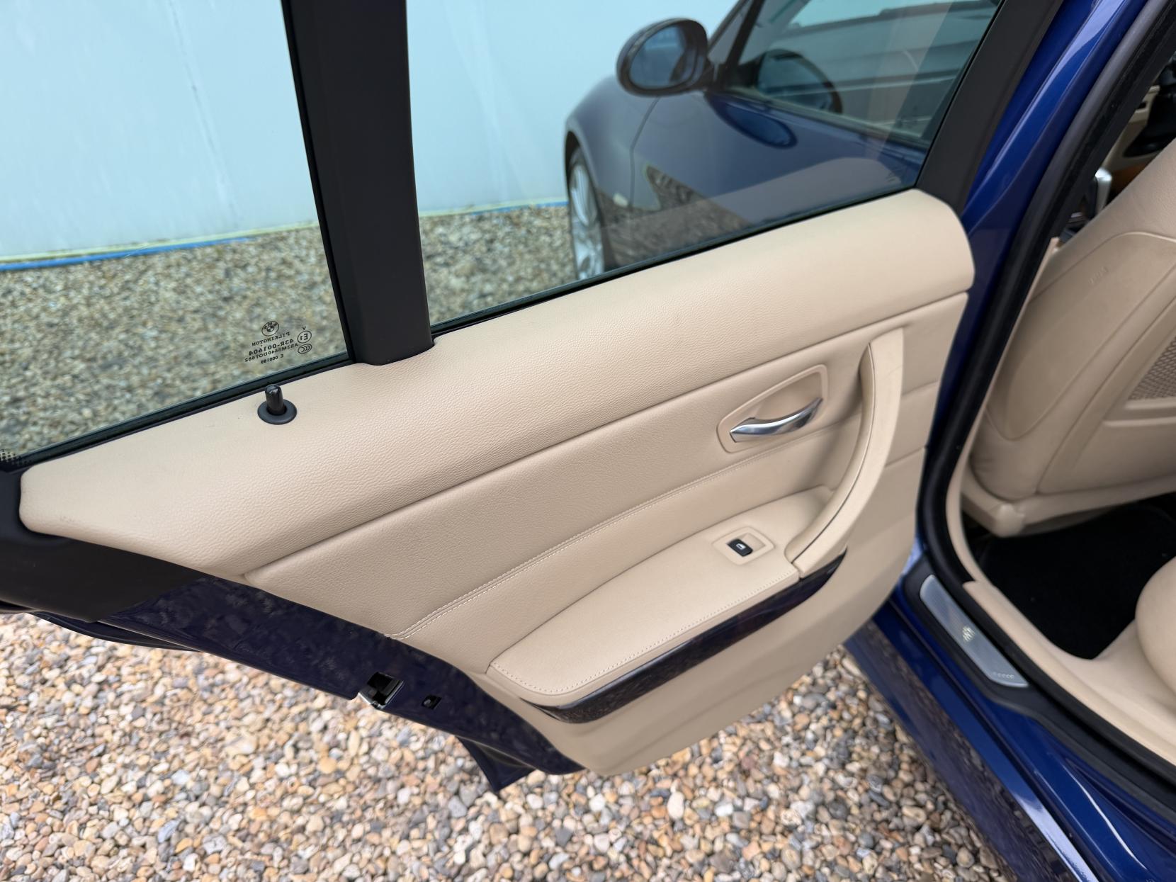 BMW 3 Series 3.0 330i M Sport Saloon 4dr Petrol Auto Euro 4 (272 ps)