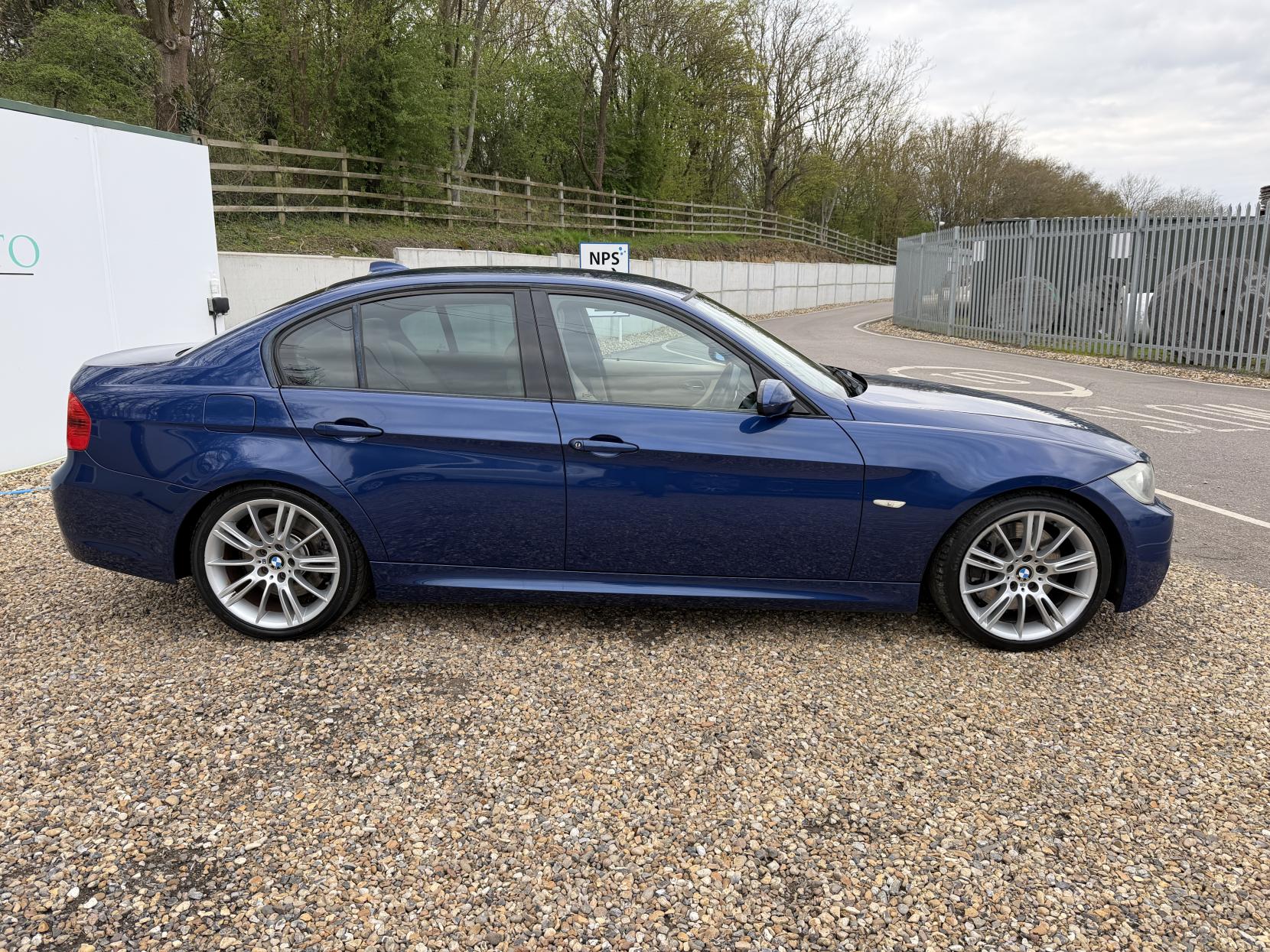 BMW 3 Series 3.0 330i M Sport Saloon 4dr Petrol Auto Euro 4 (272 ps)