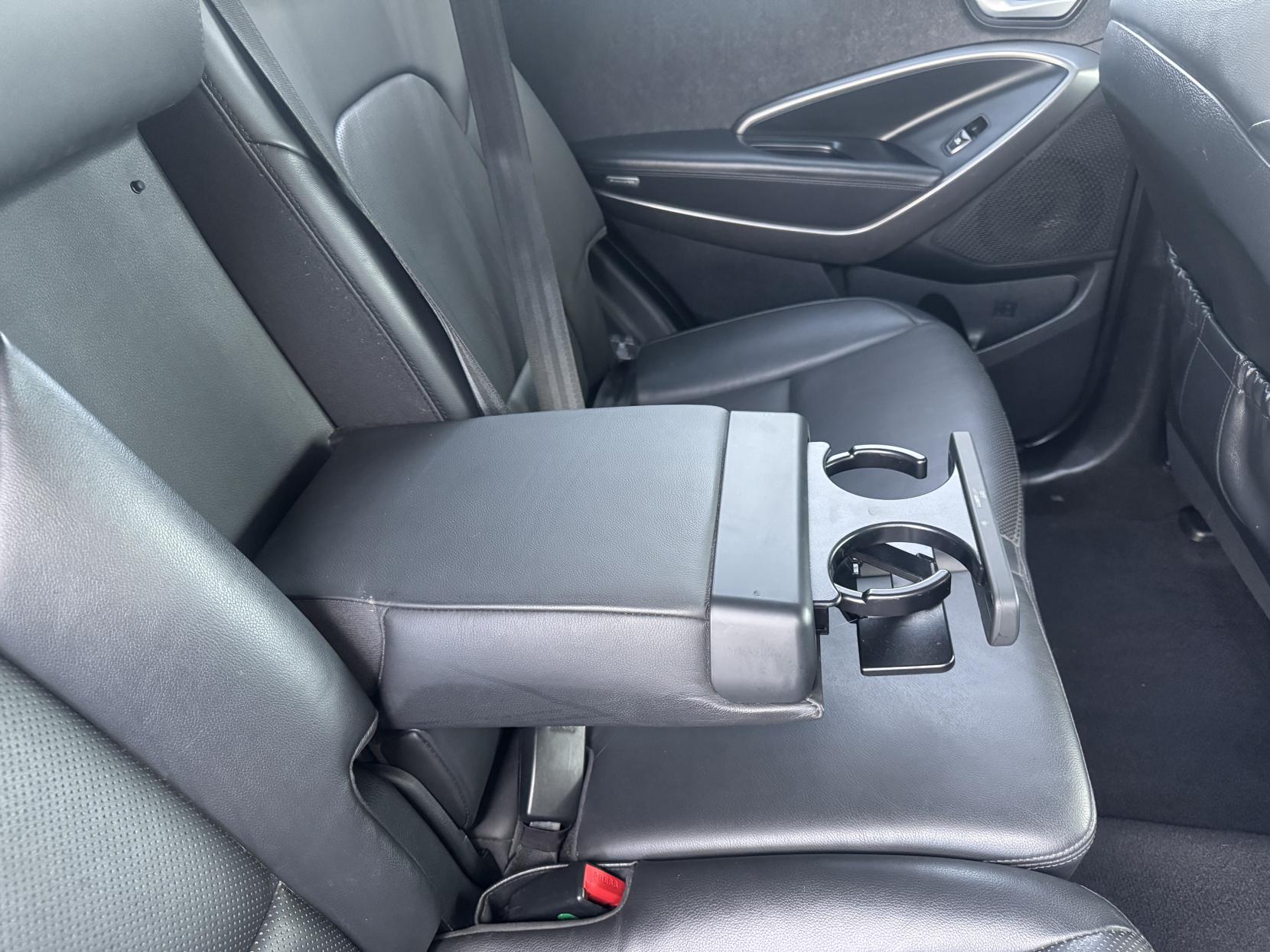Hyundai Santa Fe 2.2 CRDi Premium SUV 5dr Diesel Auto 4WD Euro 5 (5 seat) (194 bhp)