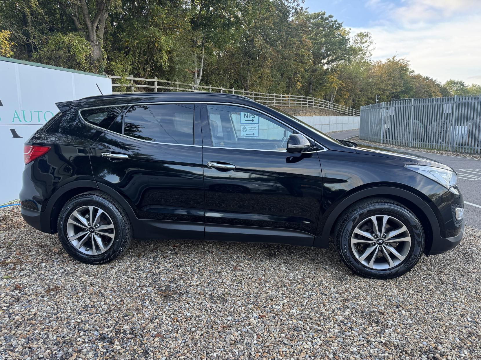 Hyundai Santa Fe 2.2 CRDi Premium SUV 5dr Diesel Auto 4WD Euro 5 (5 seat) (194 bhp)
