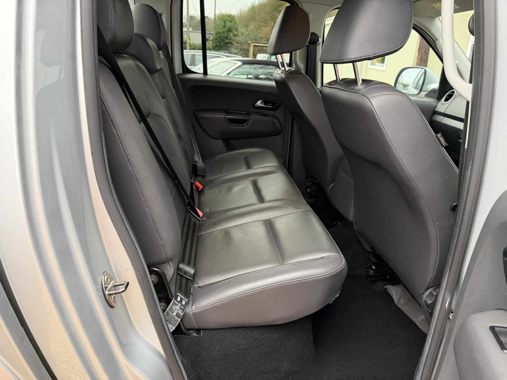 Volkswagen Amarok 2.0 BiTDI BlueMotion Tech Highline Pickup Double Cab 4dr Diesel Auto 4Motion Euro 5 (s/s) (180 ps)