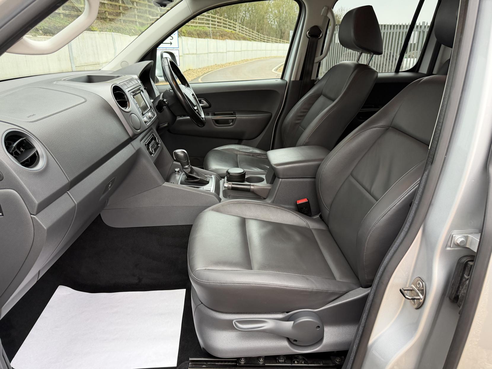 Volkswagen Amarok 2.0 BiTDI BlueMotion Tech Highline Pickup Double Cab 4dr Diesel Auto 4Motion Euro 5 (s/s) (180 ps)