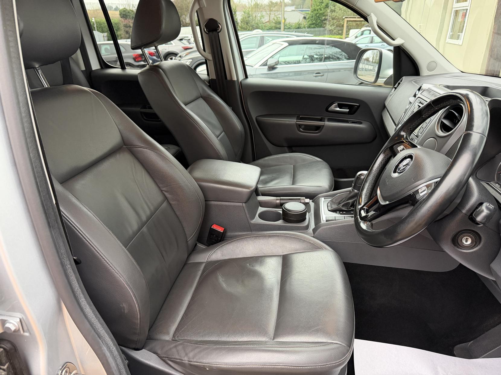 Volkswagen Amarok 2.0 BiTDI BlueMotion Tech Highline Pickup Double Cab 4dr Diesel Auto 4Motion Euro 5 (s/s) (180 ps)