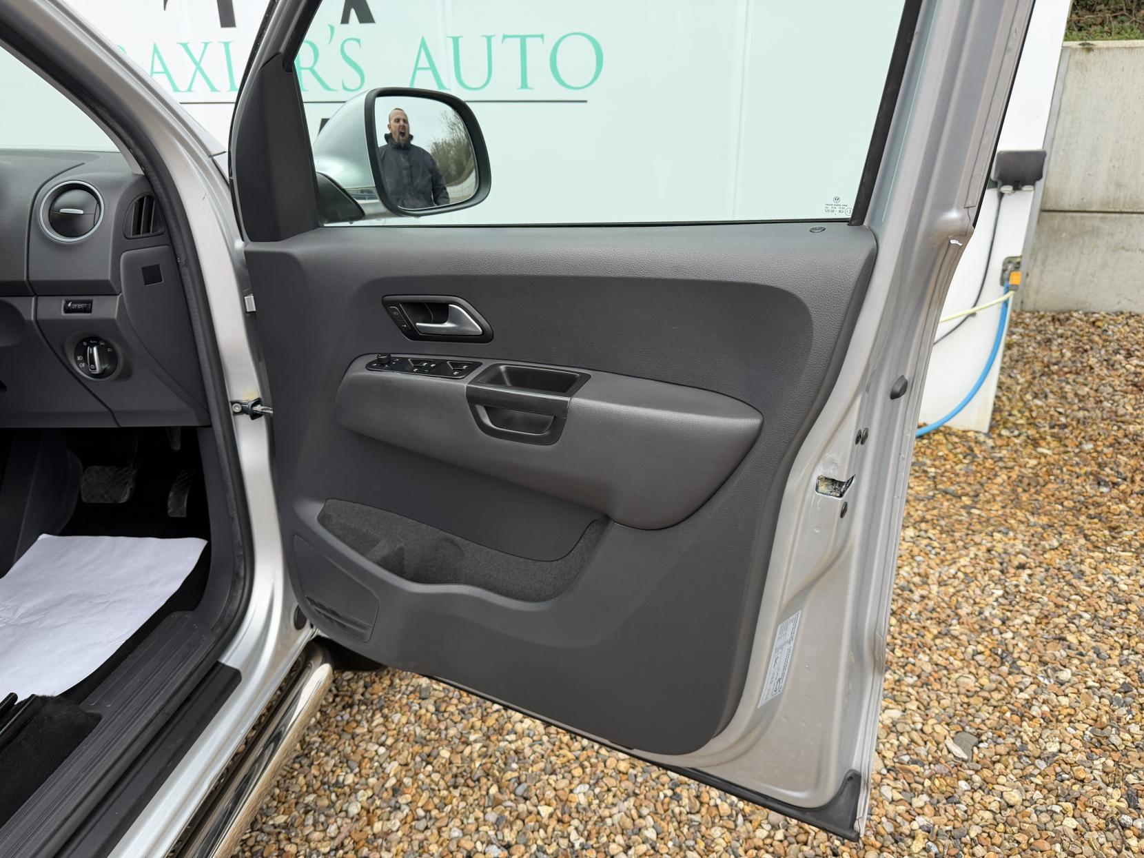 Volkswagen Amarok 2.0 BiTDI BlueMotion Tech Highline Pickup Double Cab 4dr Diesel Auto 4Motion Euro 5 (s/s) (180 ps)