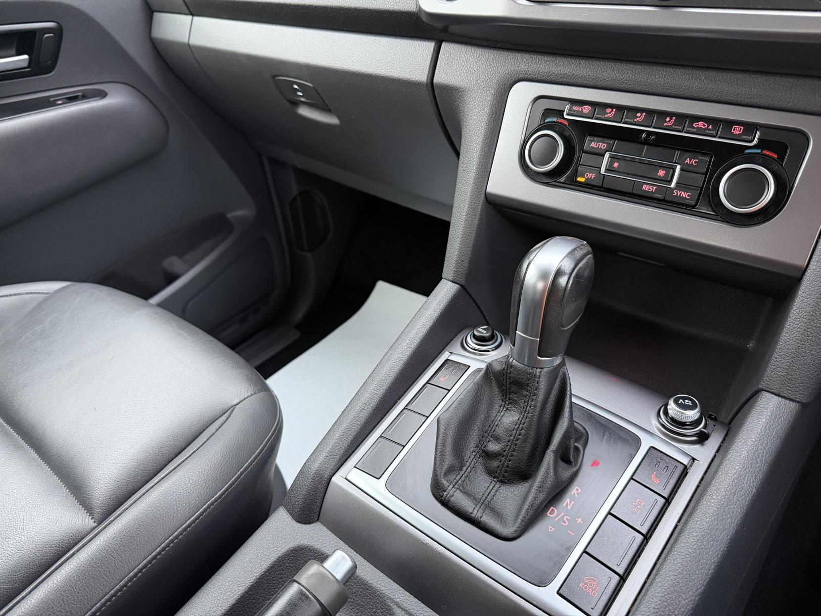 Volkswagen Amarok 2.0 BiTDI BlueMotion Tech Highline Pickup Double Cab 4dr Diesel Auto 4Motion Euro 5 (s/s) (180 ps)