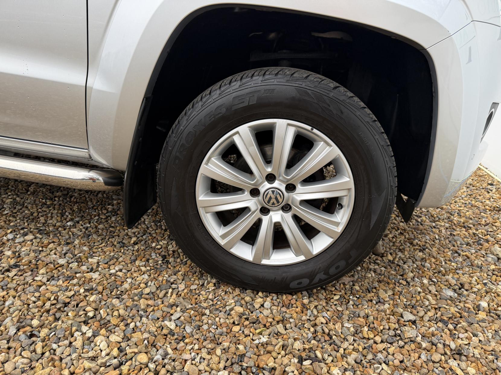 Volkswagen Amarok 2.0 BiTDI BlueMotion Tech Highline Pickup Double Cab 4dr Diesel Auto 4Motion Euro 5 (s/s) (180 ps)