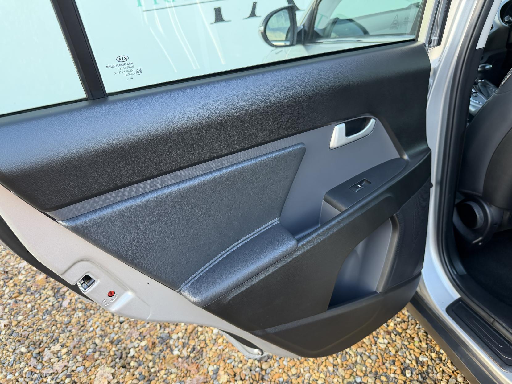 Kia Sportage 2.0 CRDi KX-2 SUV 5dr Diesel Auto AWD Euro 5 (134 bhp)