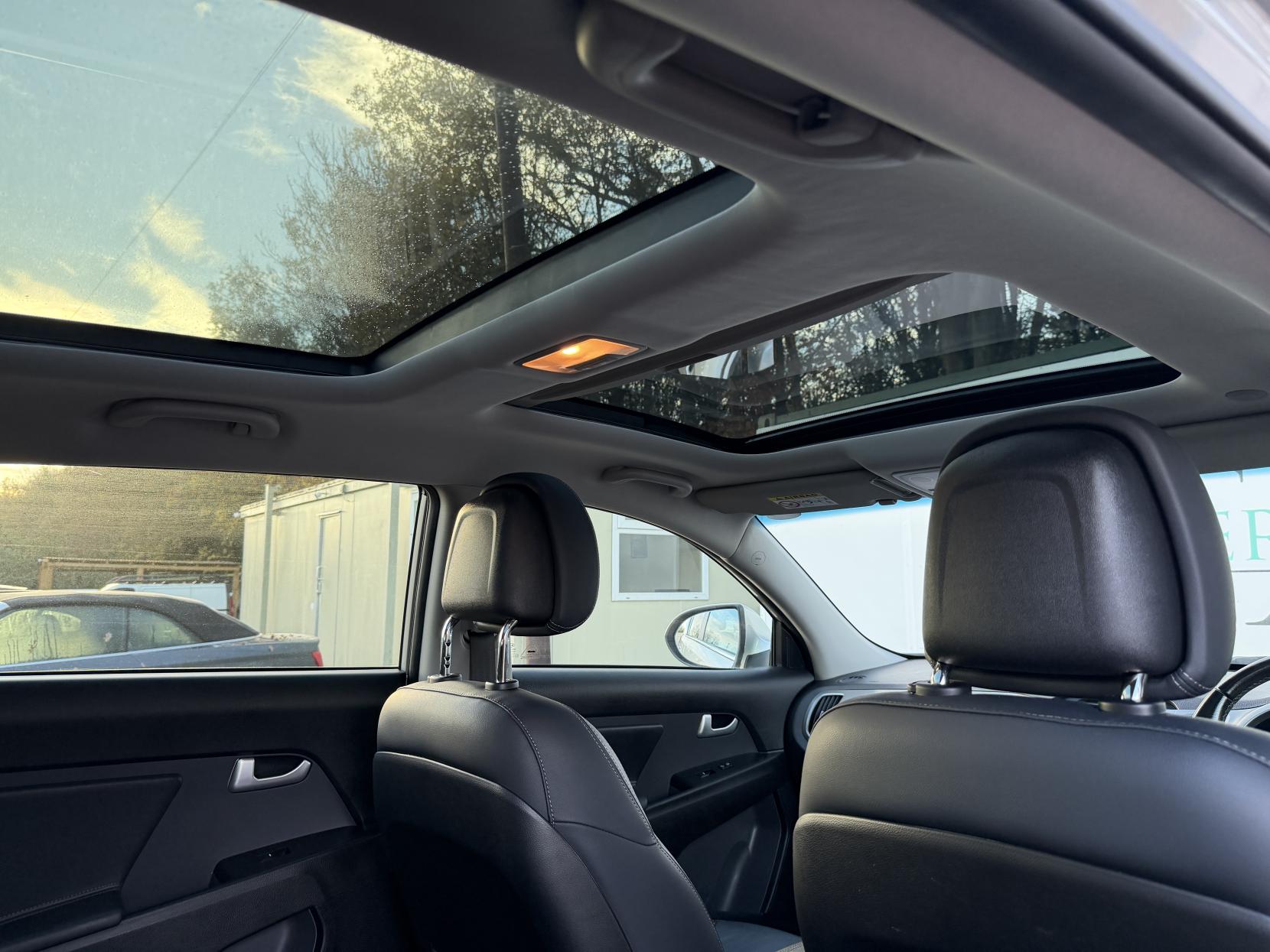 Kia Sportage 2.0 CRDi KX-2 SUV 5dr Diesel Auto AWD Euro 5 (134 bhp)