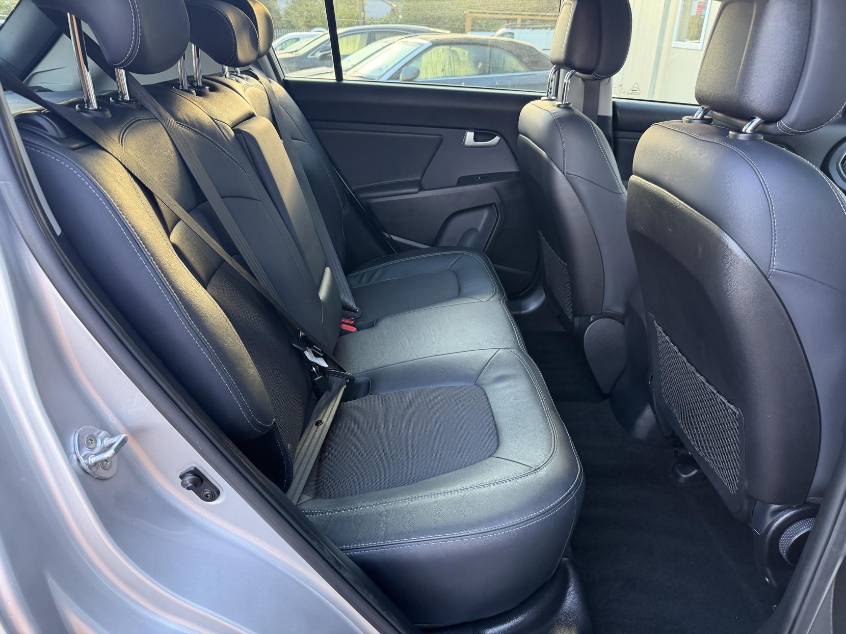 Kia Sportage 2.0 CRDi KX-2 SUV 5dr Diesel Auto AWD Euro 5 (134 bhp)