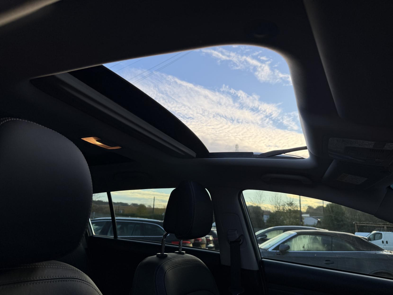 Kia Sportage 2.0 CRDi KX-2 SUV 5dr Diesel Auto AWD Euro 5 (134 bhp)