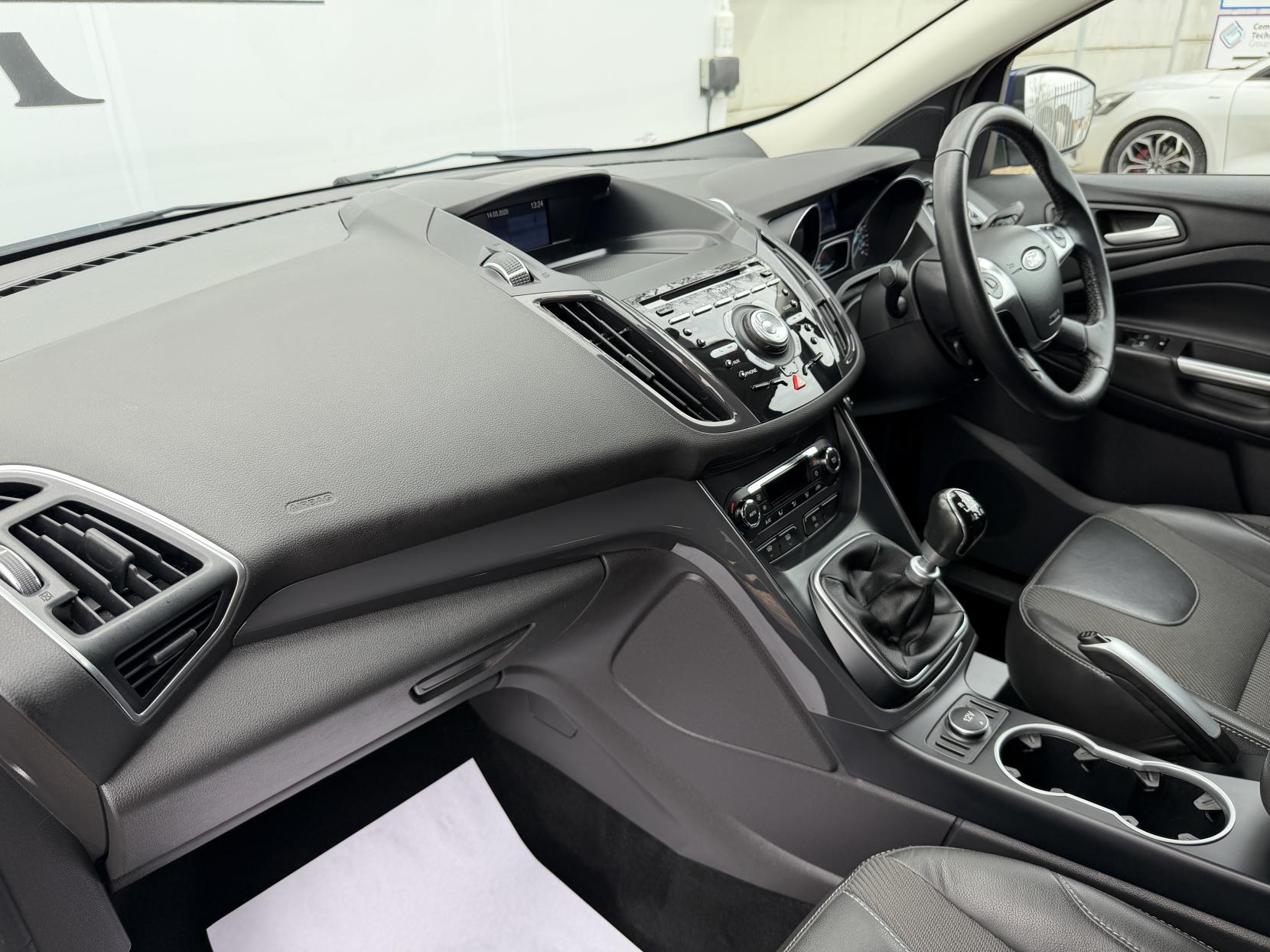 Ford Kuga 2.0 TDCi Titanium SUV 5dr Diesel Manual AWD Euro 6 (s/s) (180 ps)