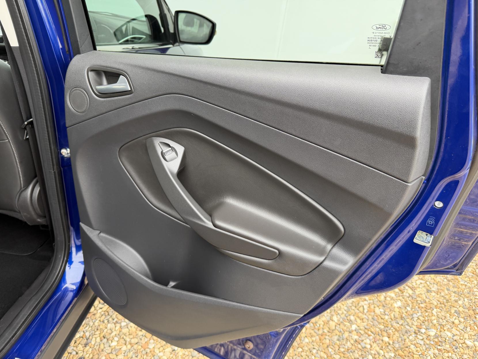 Ford Kuga 2.0 TDCi Titanium SUV 5dr Diesel Manual AWD Euro 6 (s/s) (180 ps)