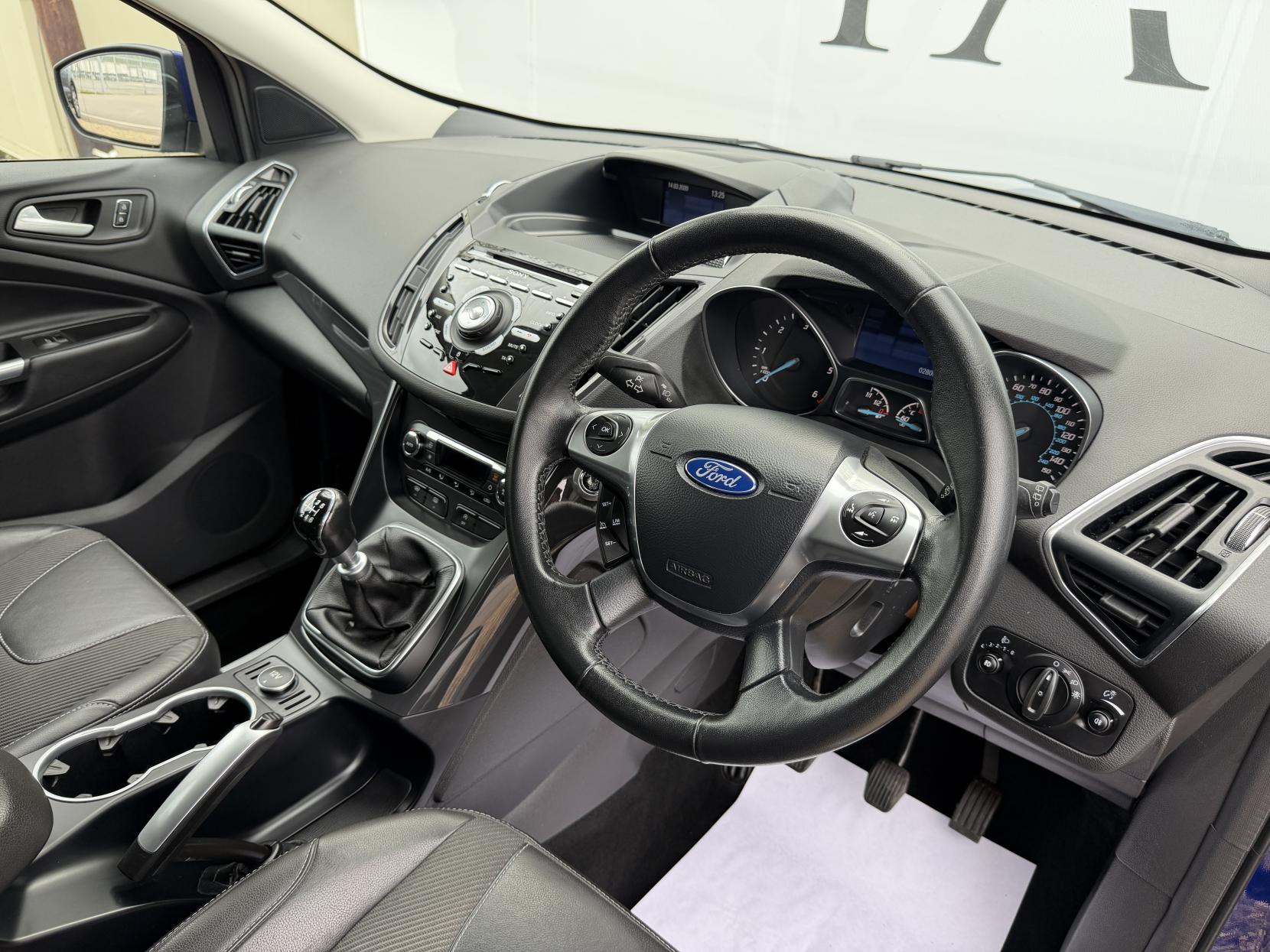 Ford Kuga 2.0 TDCi Titanium SUV 5dr Diesel Manual AWD Euro 6 (s/s) (180 ps)