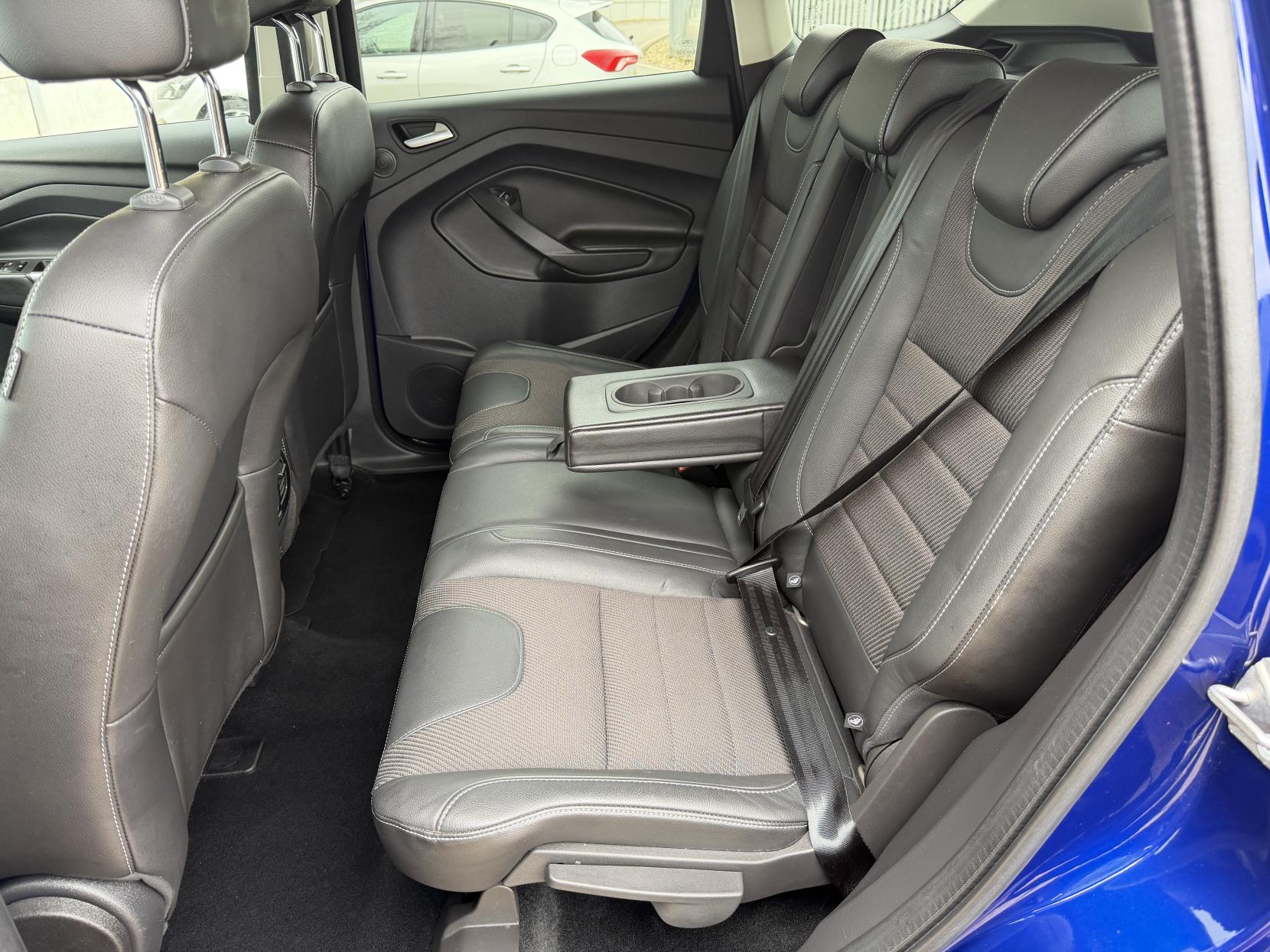 Ford Kuga 2.0 TDCi Titanium SUV 5dr Diesel Manual AWD Euro 6 (s/s) (180 ps)