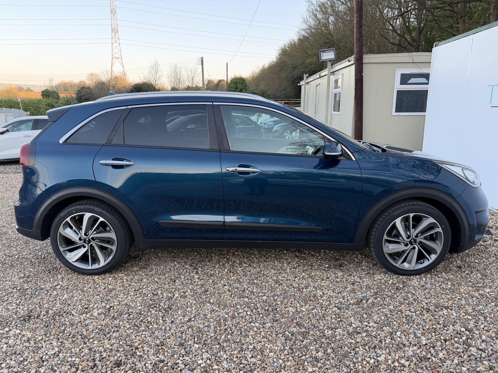 Kia Niro 1.6h GDi First Edition SUV 5dr Petrol Hybrid DCT Euro 6 (s/s) (139 bhp)
